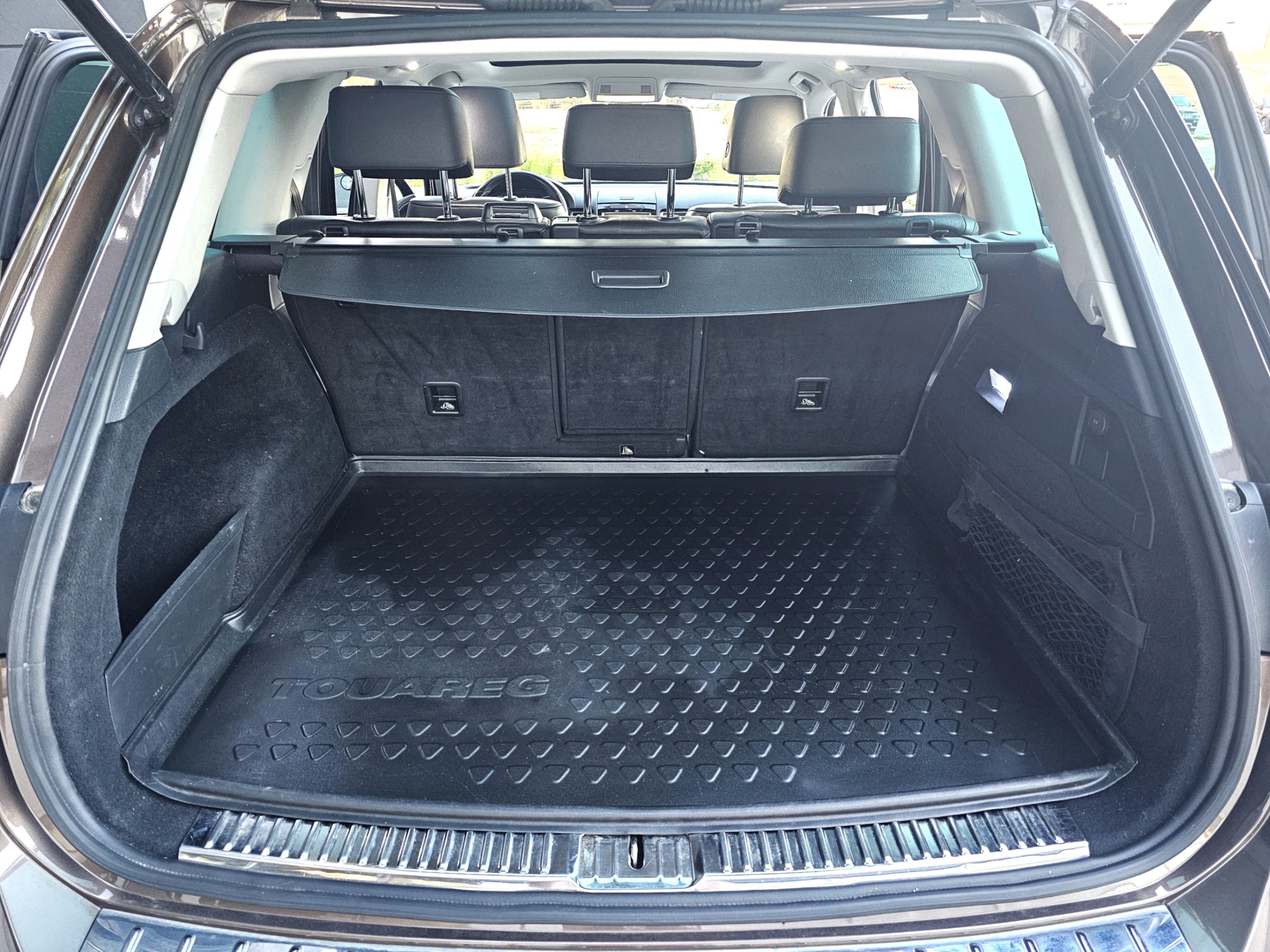 /todaysautosalesandservice/2014-Volkswagen-Touareg-2542957624514841.jpg