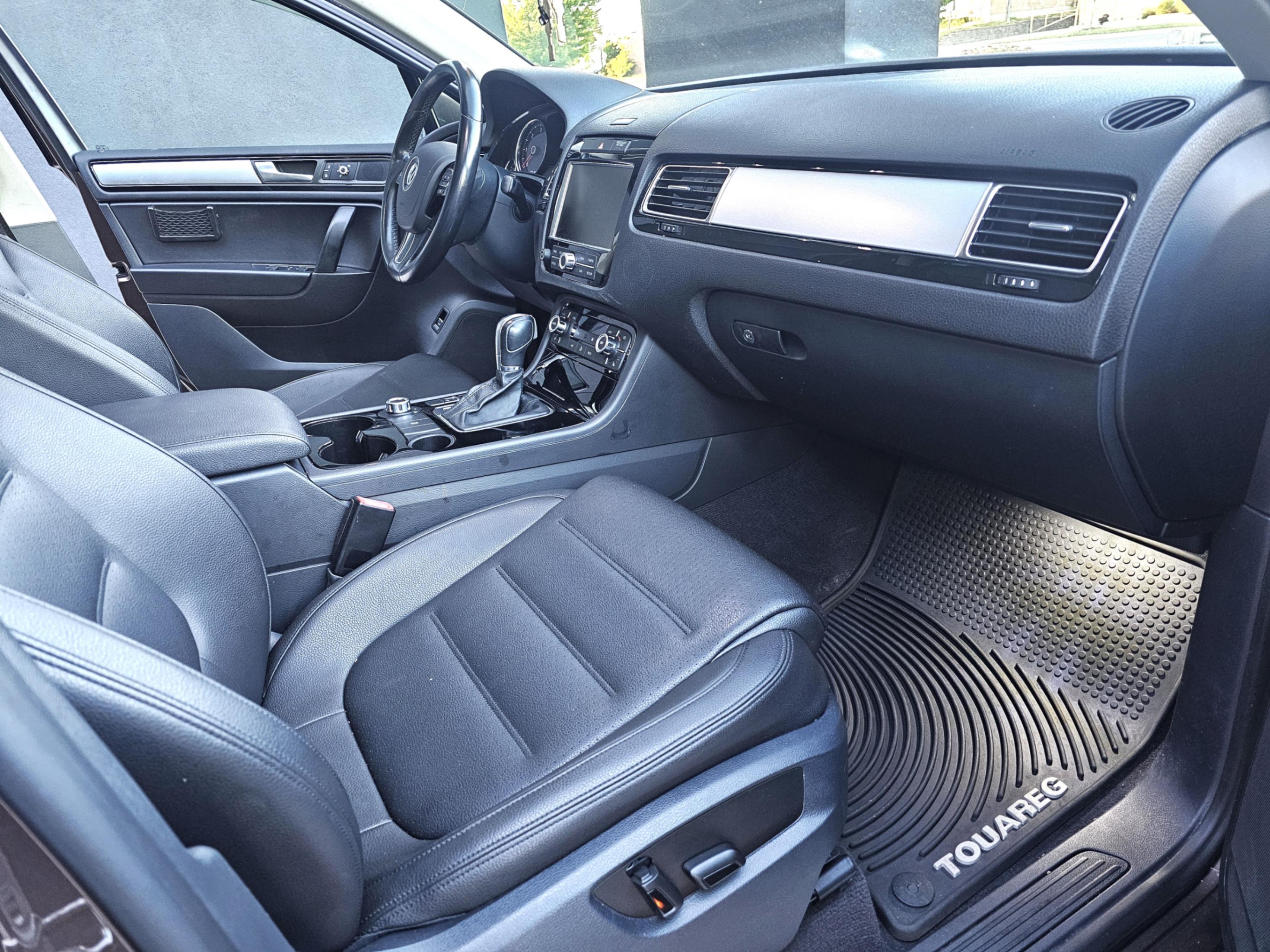 /todaysautosalesandservice/2014-Volkswagen-Touareg-4393684913554132.jpg