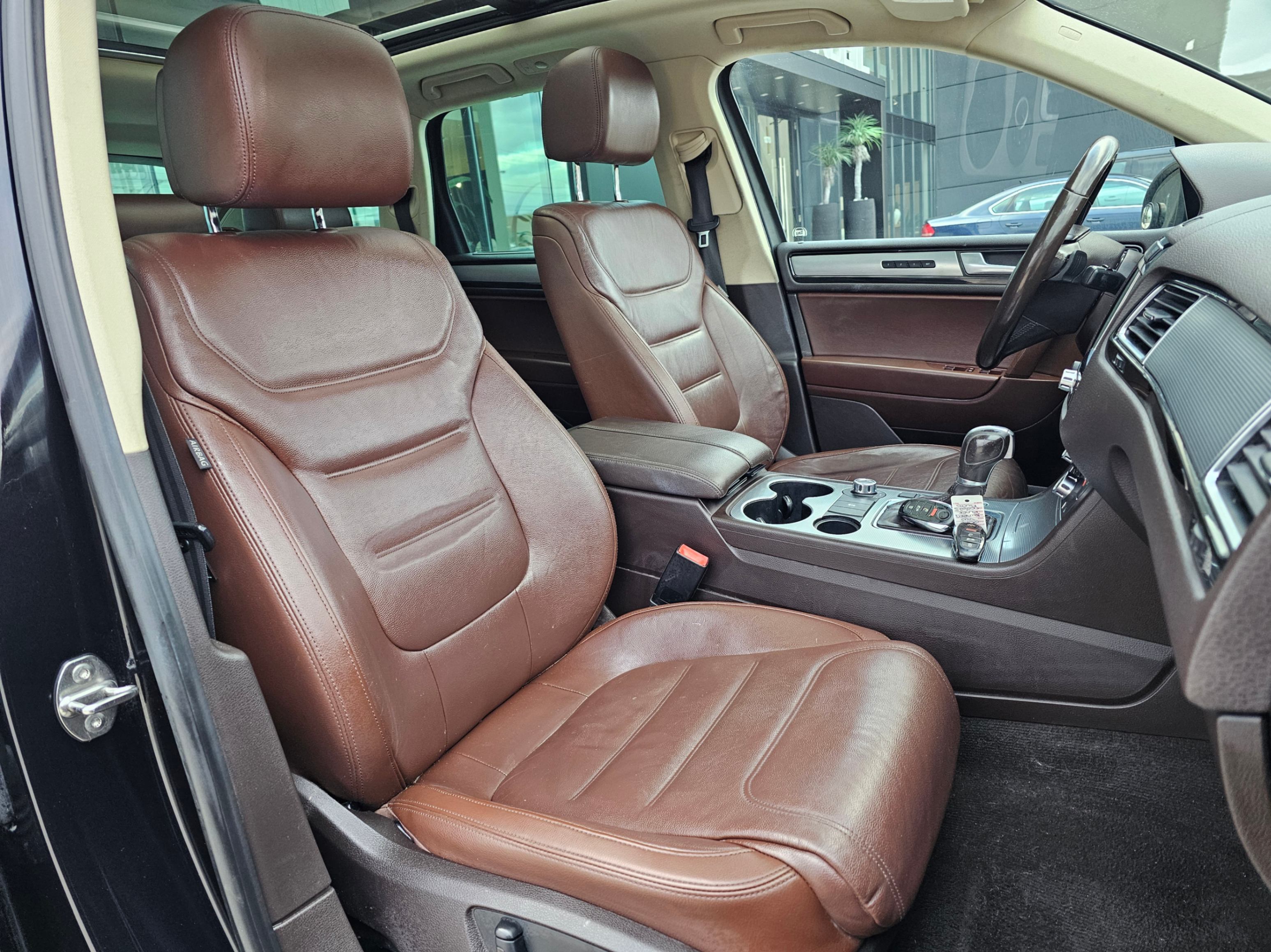 /todaysautosalesandservice/2014-Volkswagen-Touareg-5434606192541986.jpg