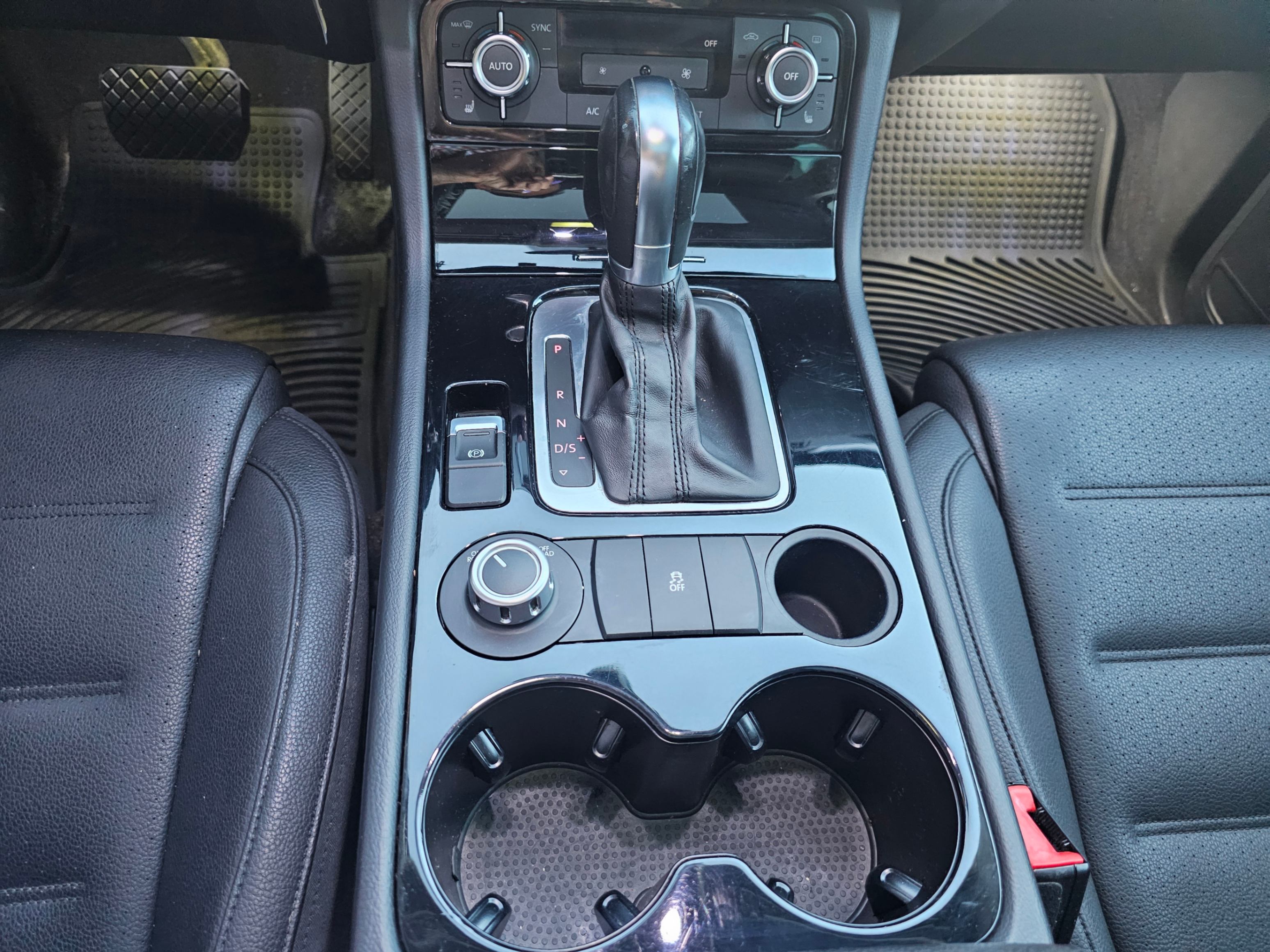 /todaysautosalesandservice/2014-Volkswagen-Touareg-5623525023381613.jpg