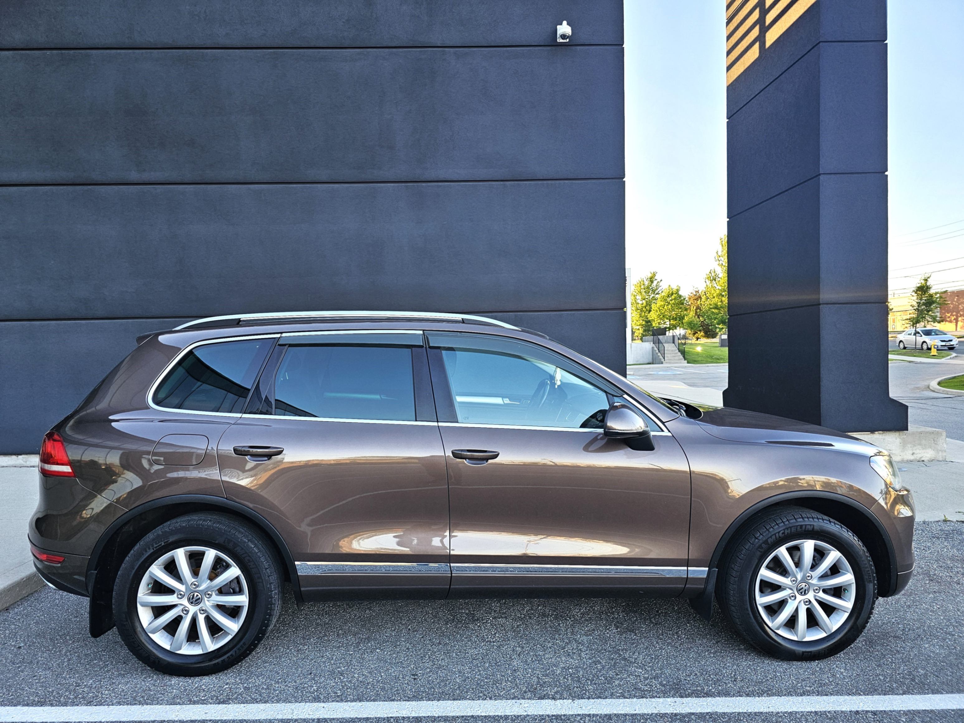 /todaysautosalesandservice/2014-Volkswagen-Touareg-7043584374155822.jpg
