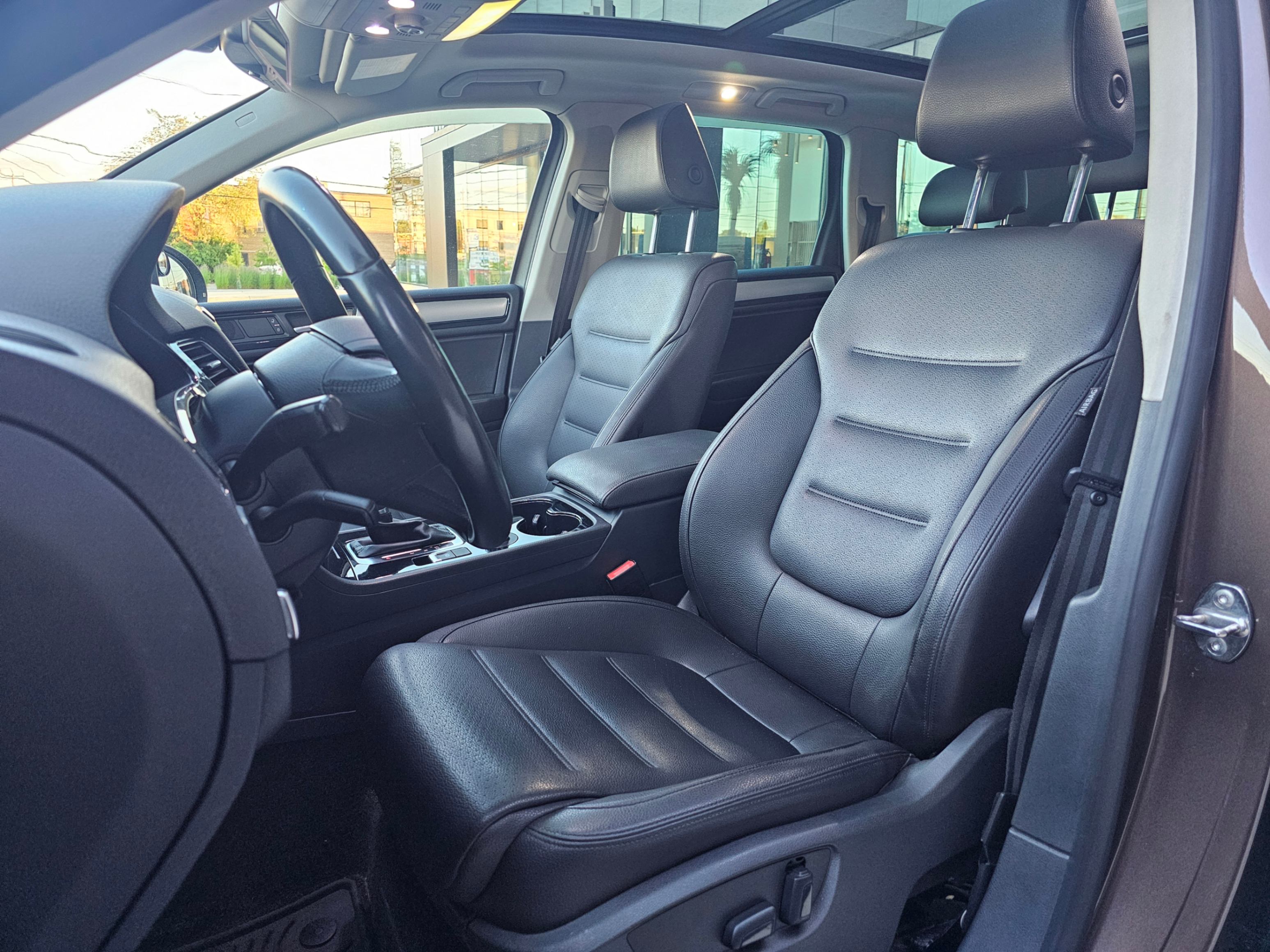 /todaysautosalesandservice/2014-Volkswagen-Touareg-9462394005488965.jpg