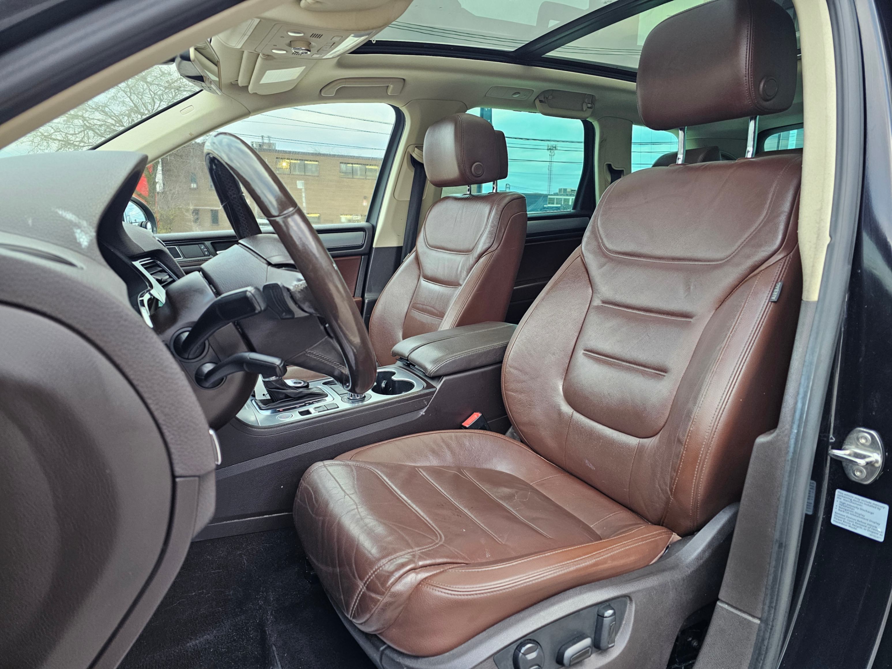 /todaysautosalesandservice/2014-Volkswagen-Touareg-9887388442897544.jpg
