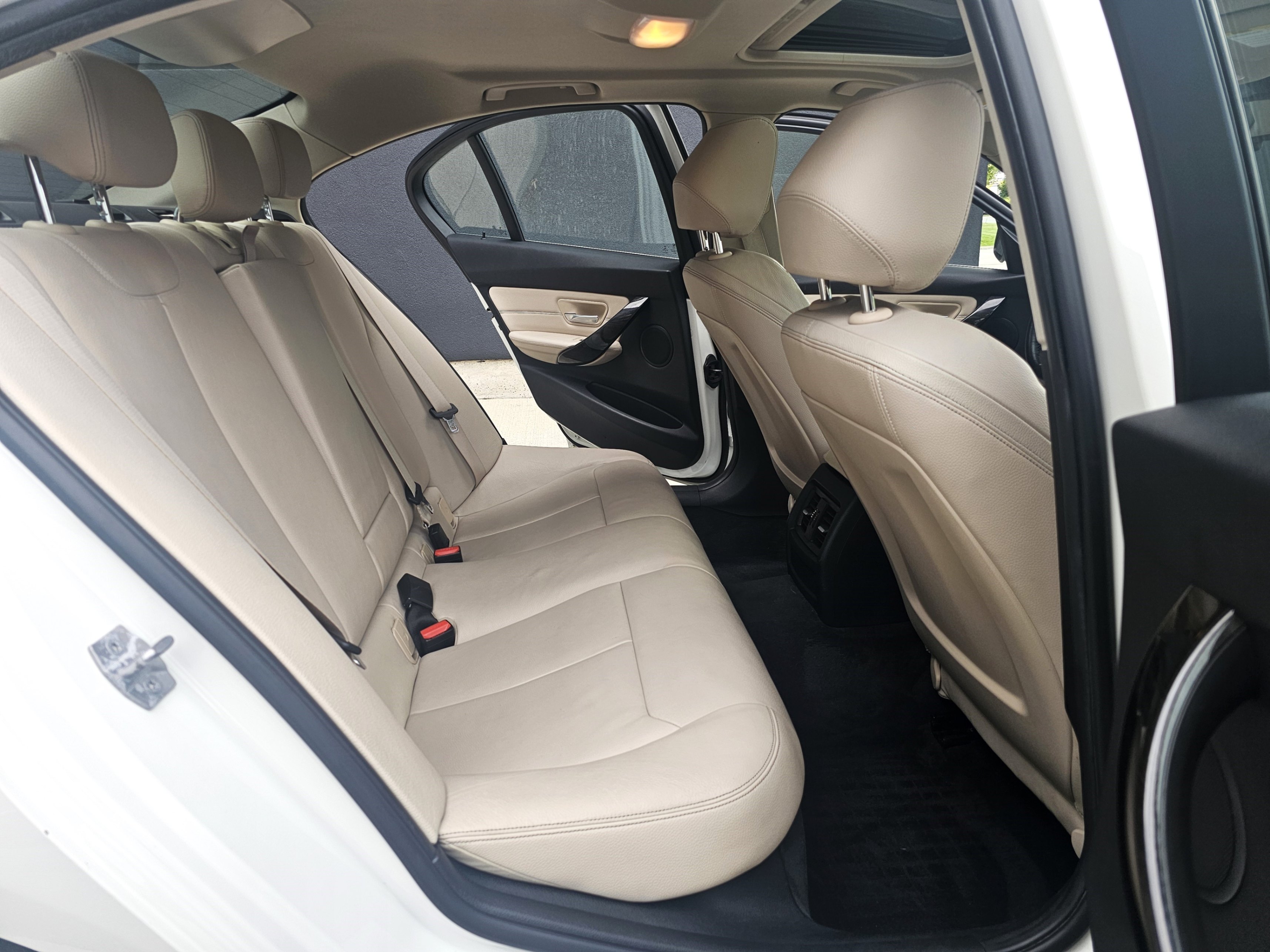 /todaysautosalesandservice/2015-BMW-3Series-7596006452372814.jpg