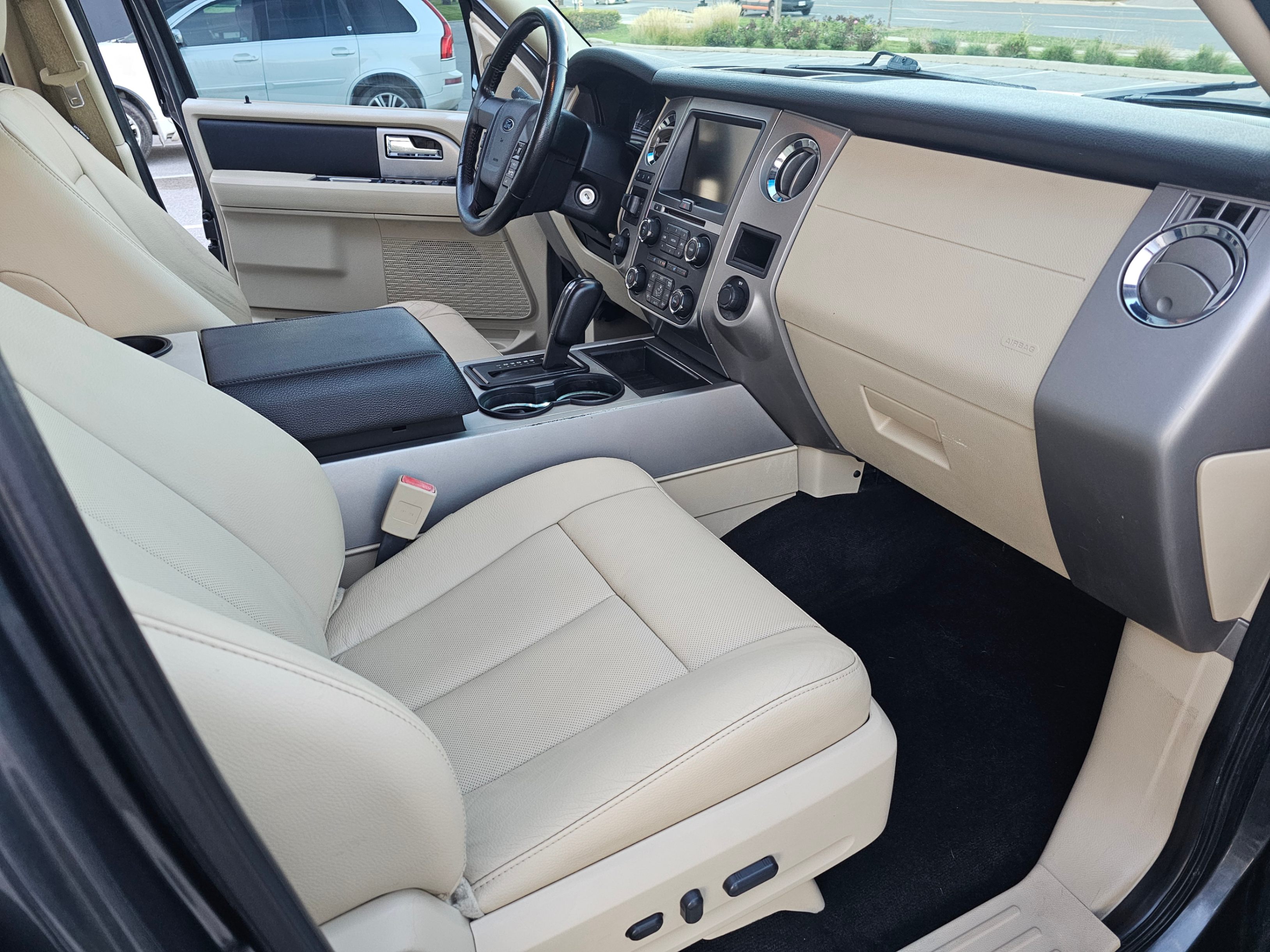 /todaysautosalesandservice/2015-Ford-Expedition-5657724737418579.jpg