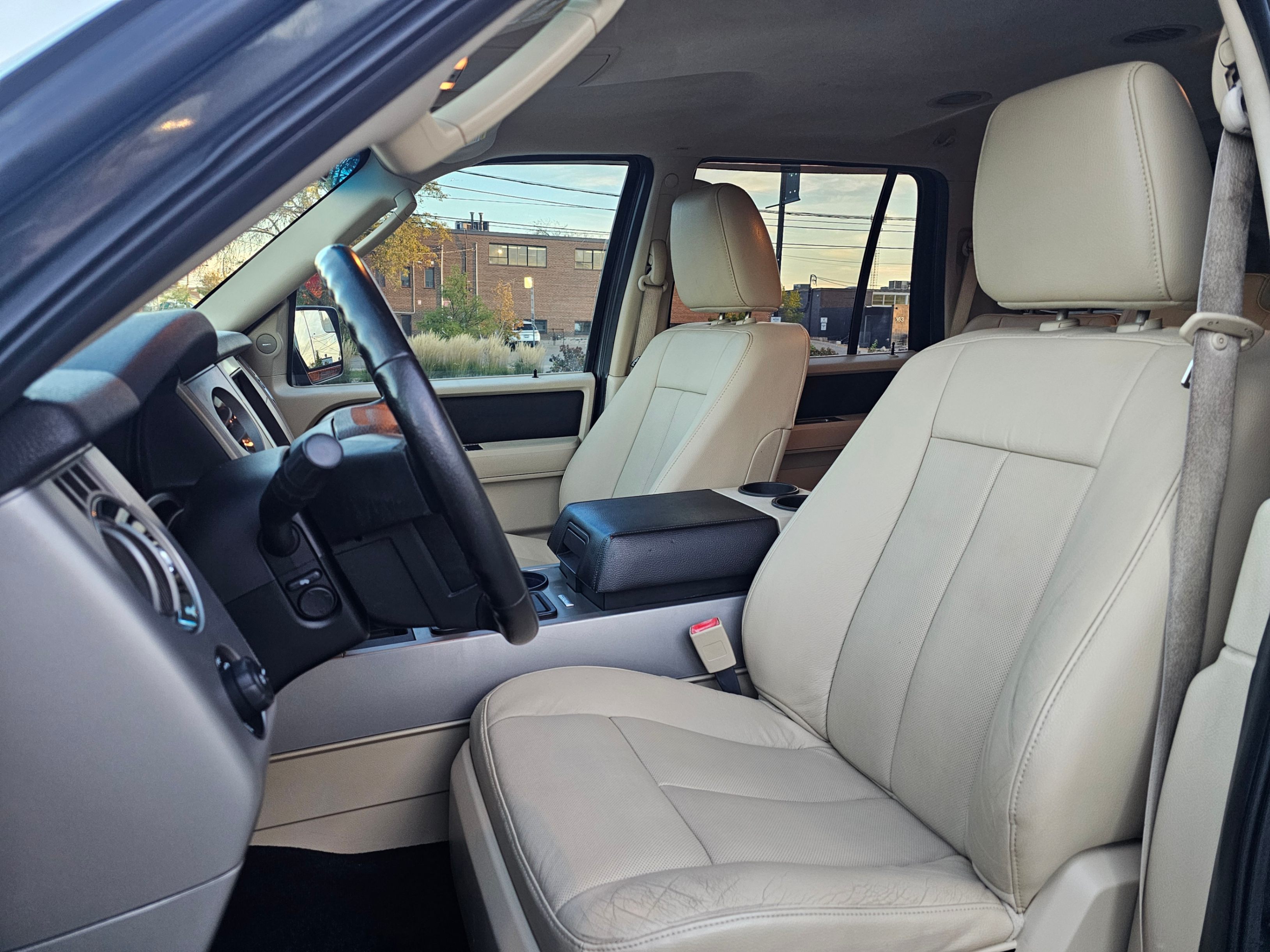 /todaysautosalesandservice/2015-Ford-Expedition-8883592277480556.jpg