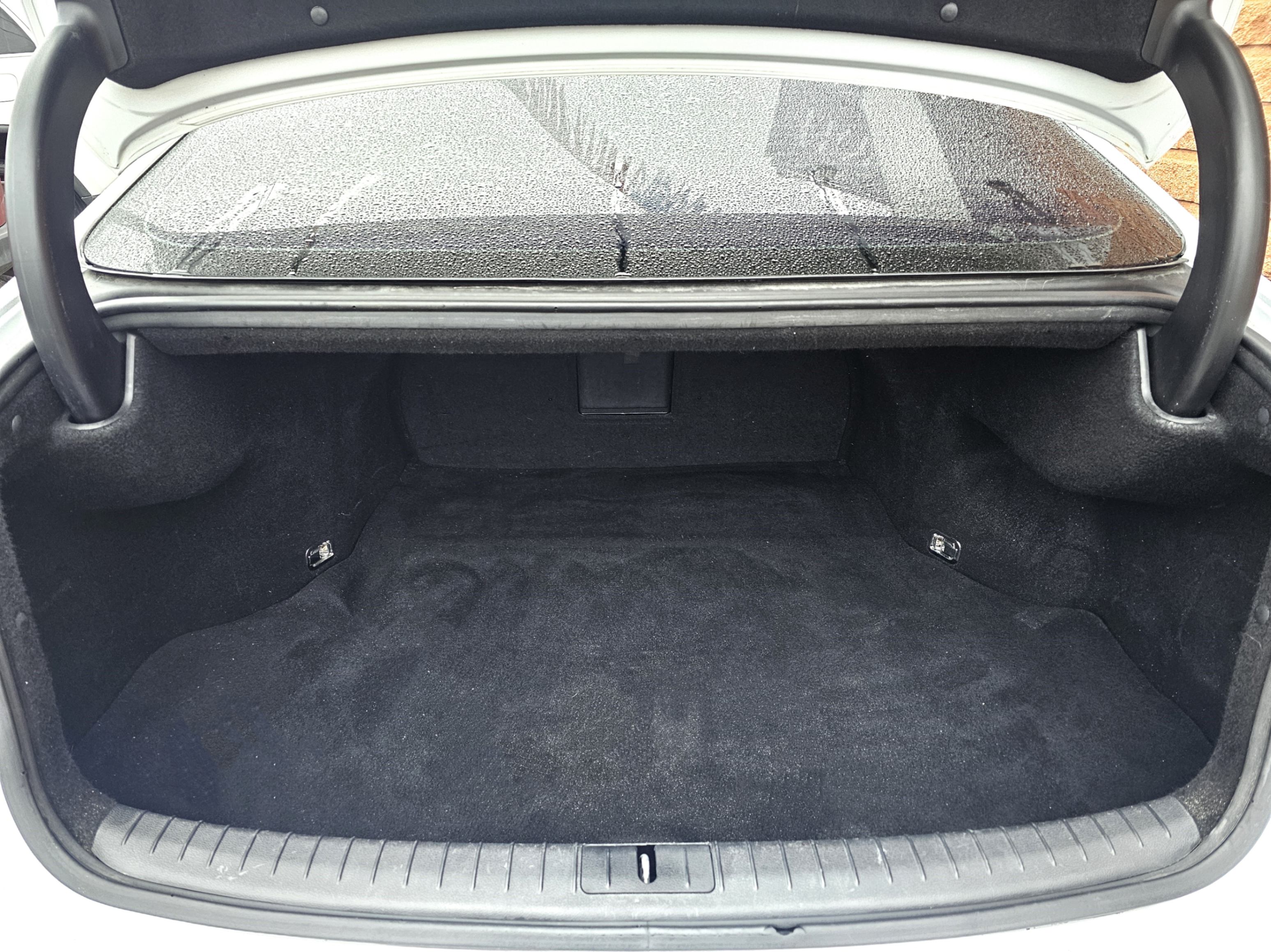 /todaysautosalesandservice/2015-Hyundai-Genesis-005425217106620472.jpg