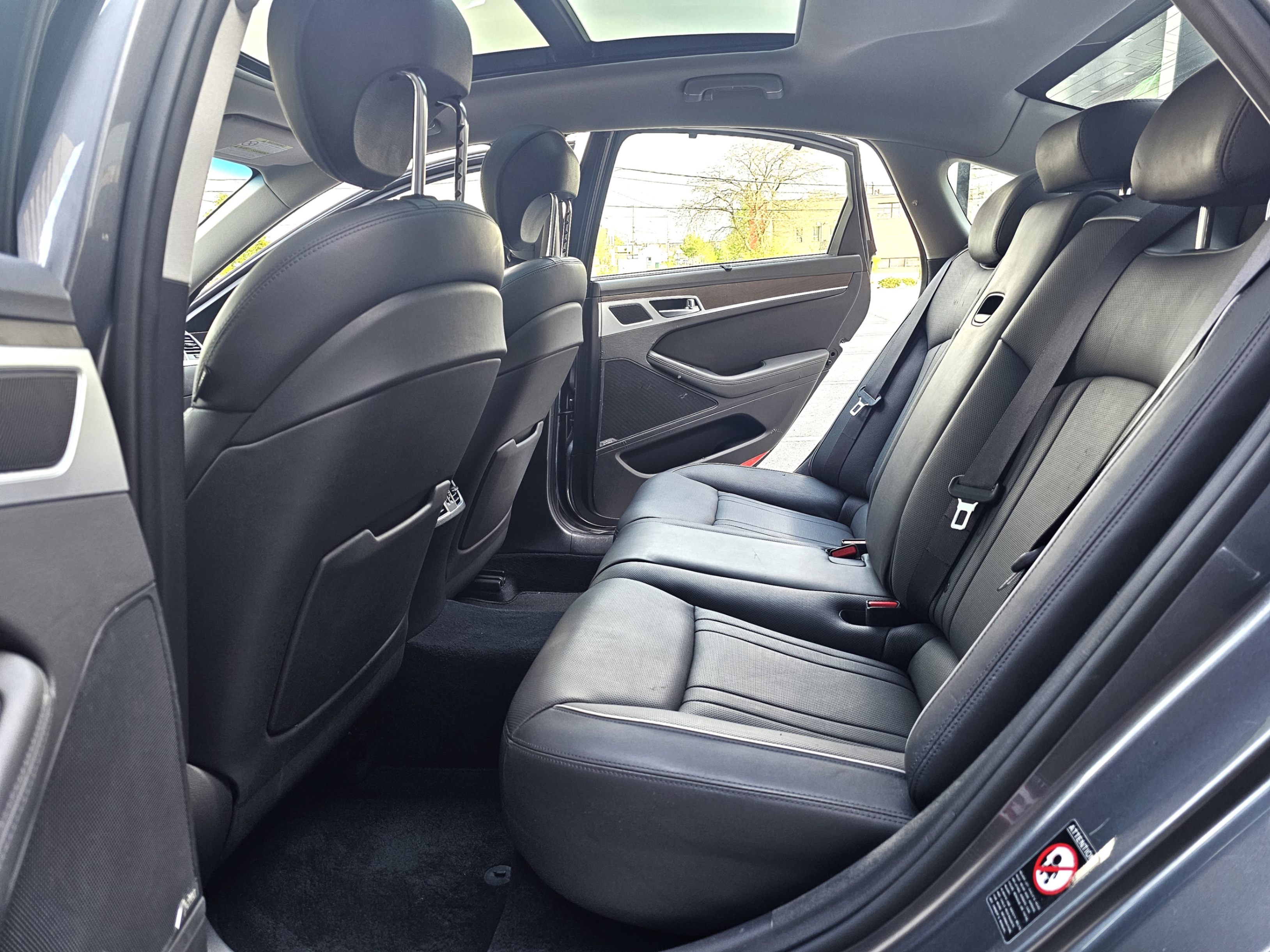 /todaysautosalesandservice/2015-Hyundai-Genesis-03602934540131608.jpg
