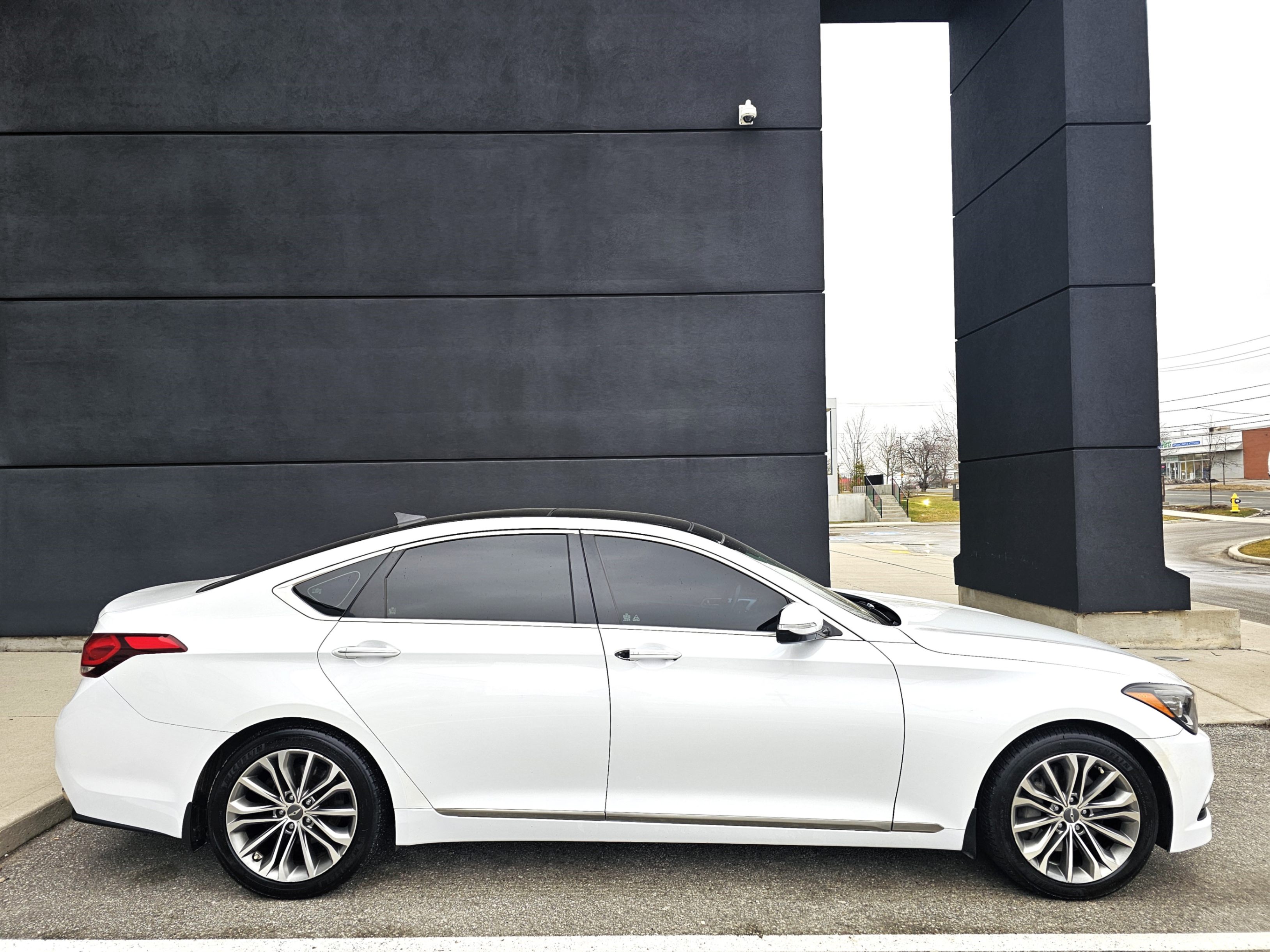 /todaysautosalesandservice/2015-Hyundai-Genesis-23916947729210558.jpg