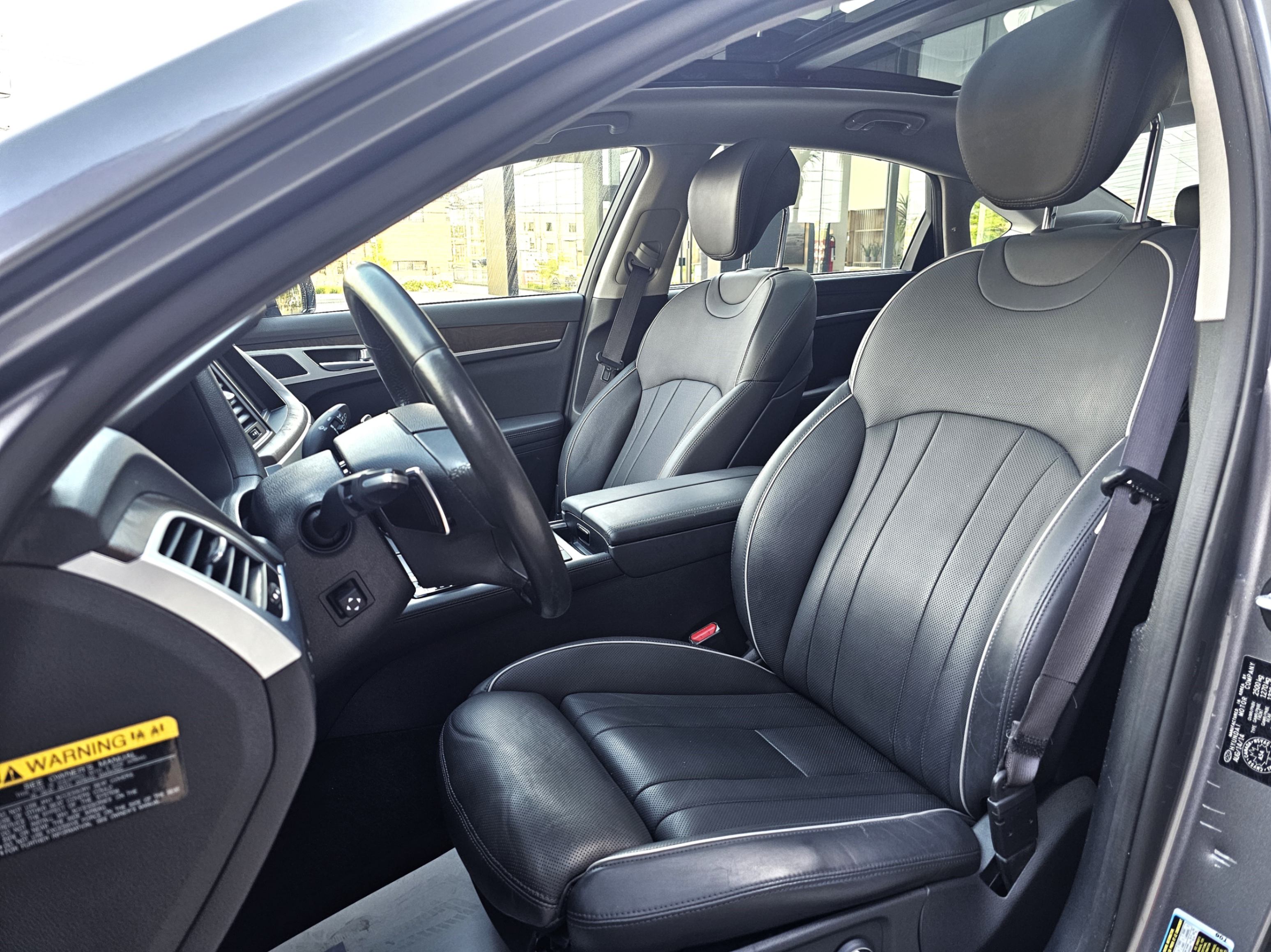 /todaysautosalesandservice/2015-Hyundai-Genesis-45800967831614936.jpg