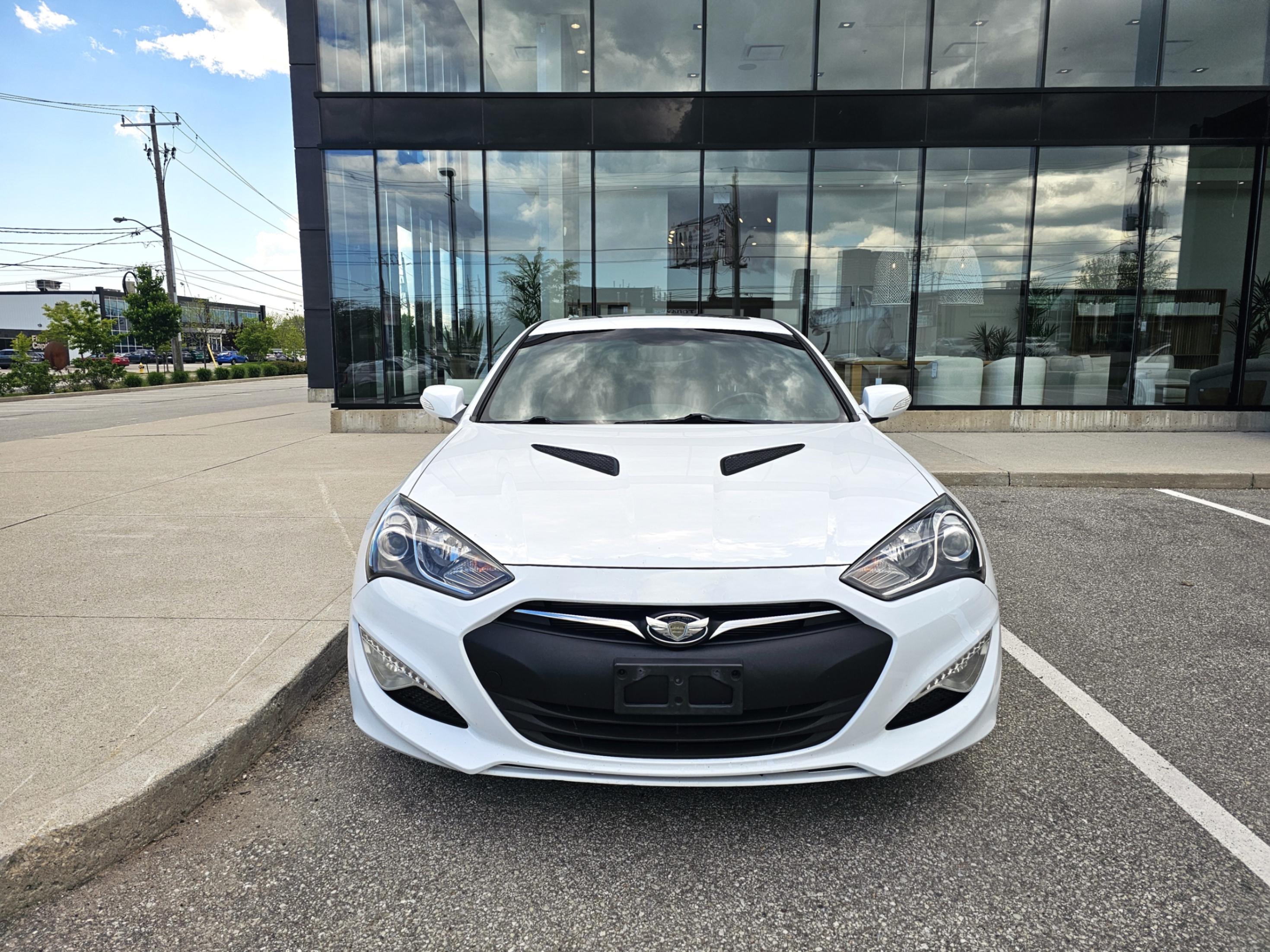 /todaysautosalesandservice/2015-Hyundai-Genesis-5148945822407396.jpg