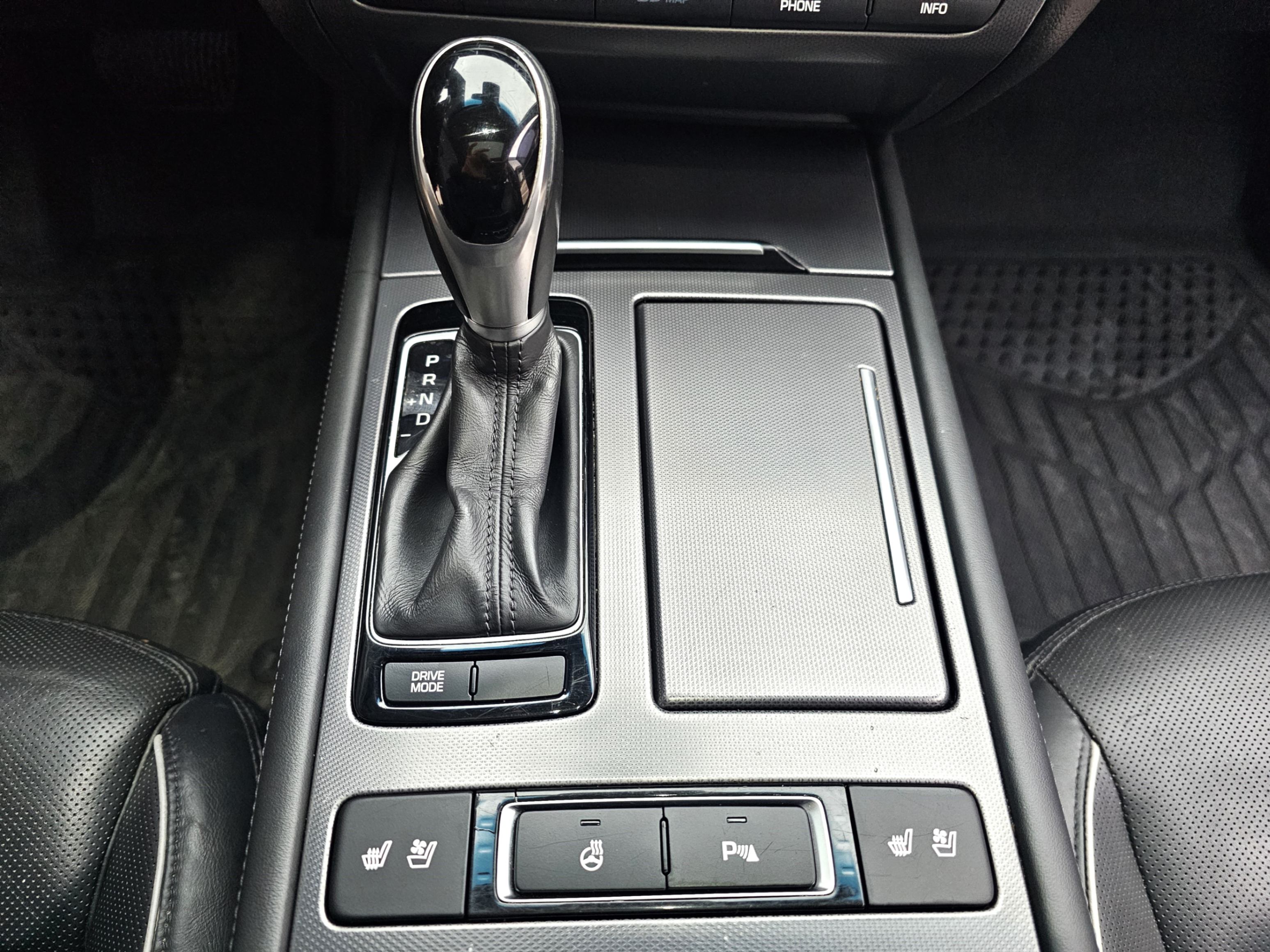 /todaysautosalesandservice/2015-Hyundai-Genesis-5434955596954647.jpg