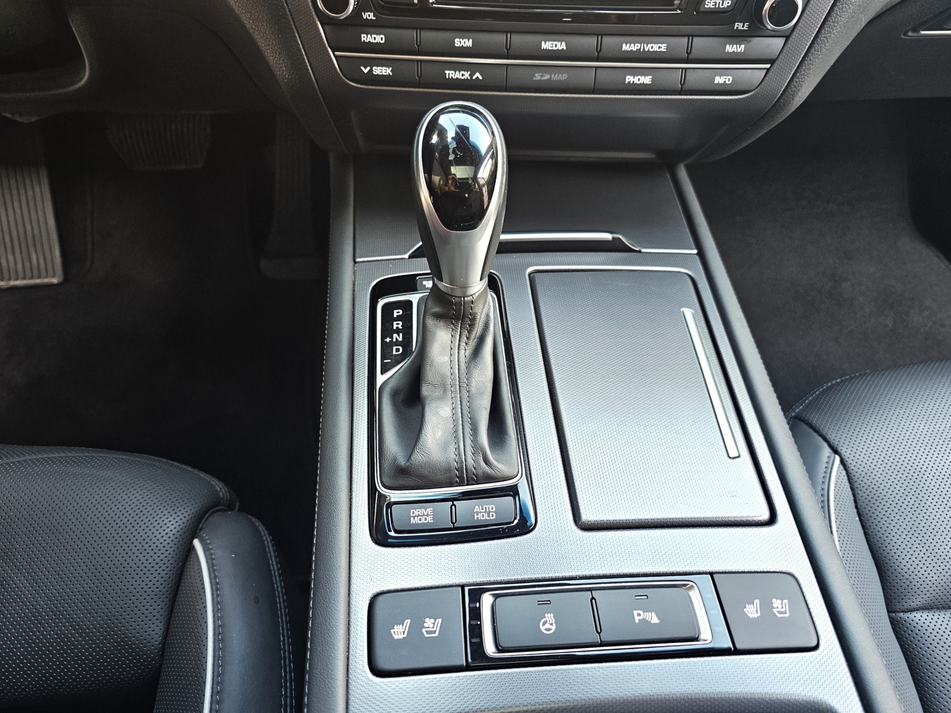 /todaysautosalesandservice/2015-Hyundai-Genesis-6312801659832359.jpg