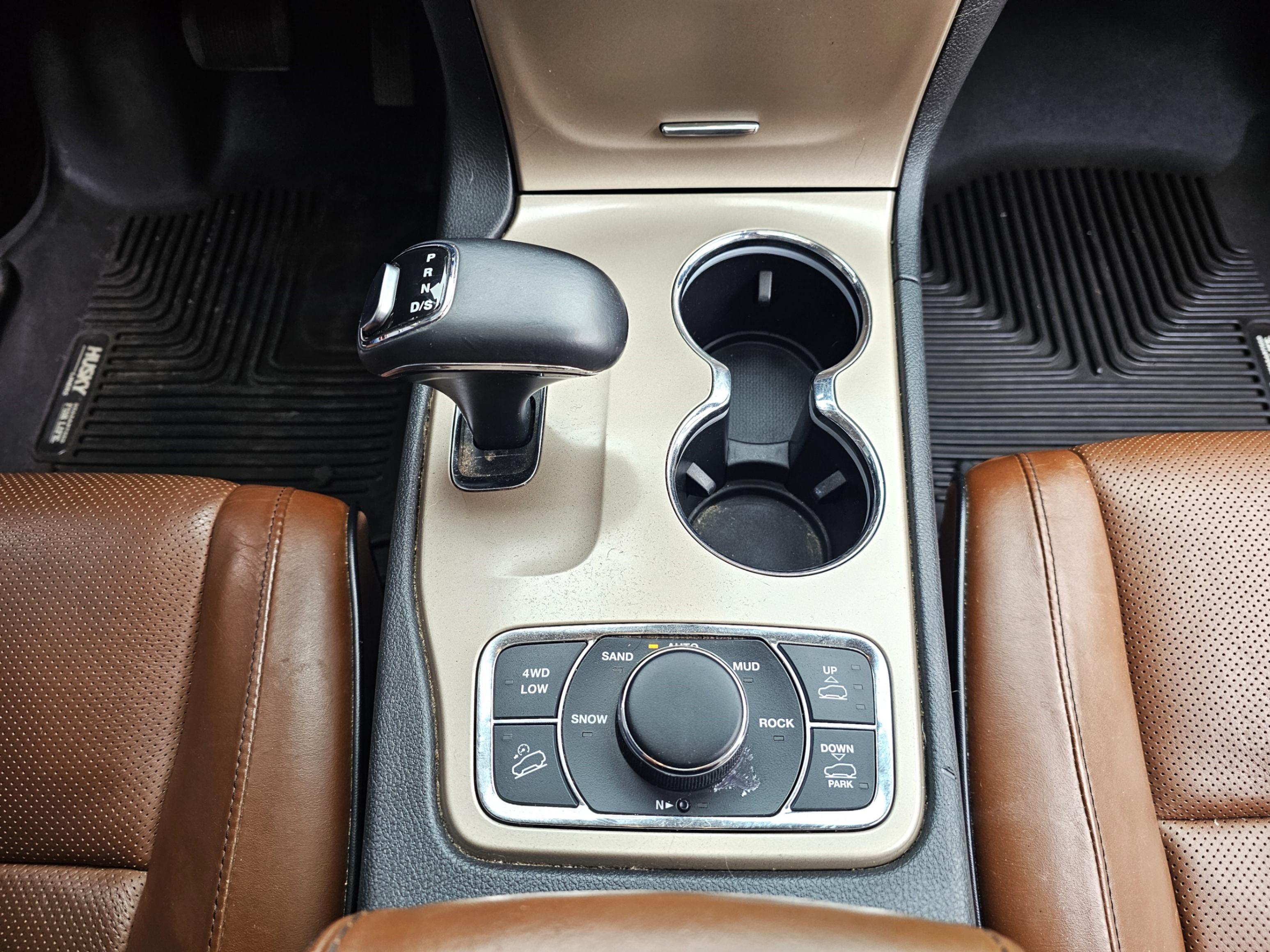 /todaysautosalesandservice/2015-Jeep-GrandCherokee-609121944491019.jpg