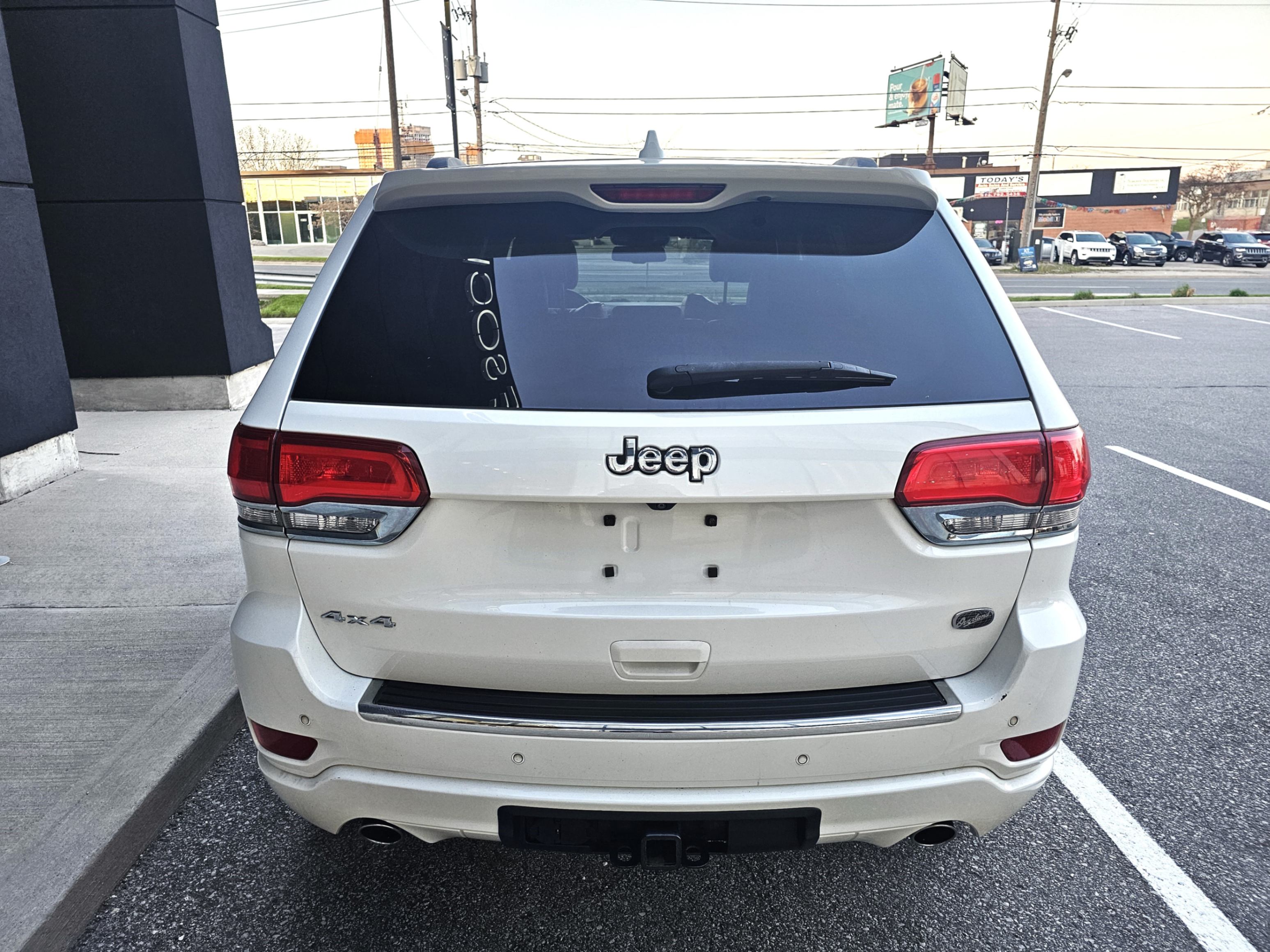 /todaysautosalesandservice/2015-Jeep-GrandCherokee-7764855472746002.jpg