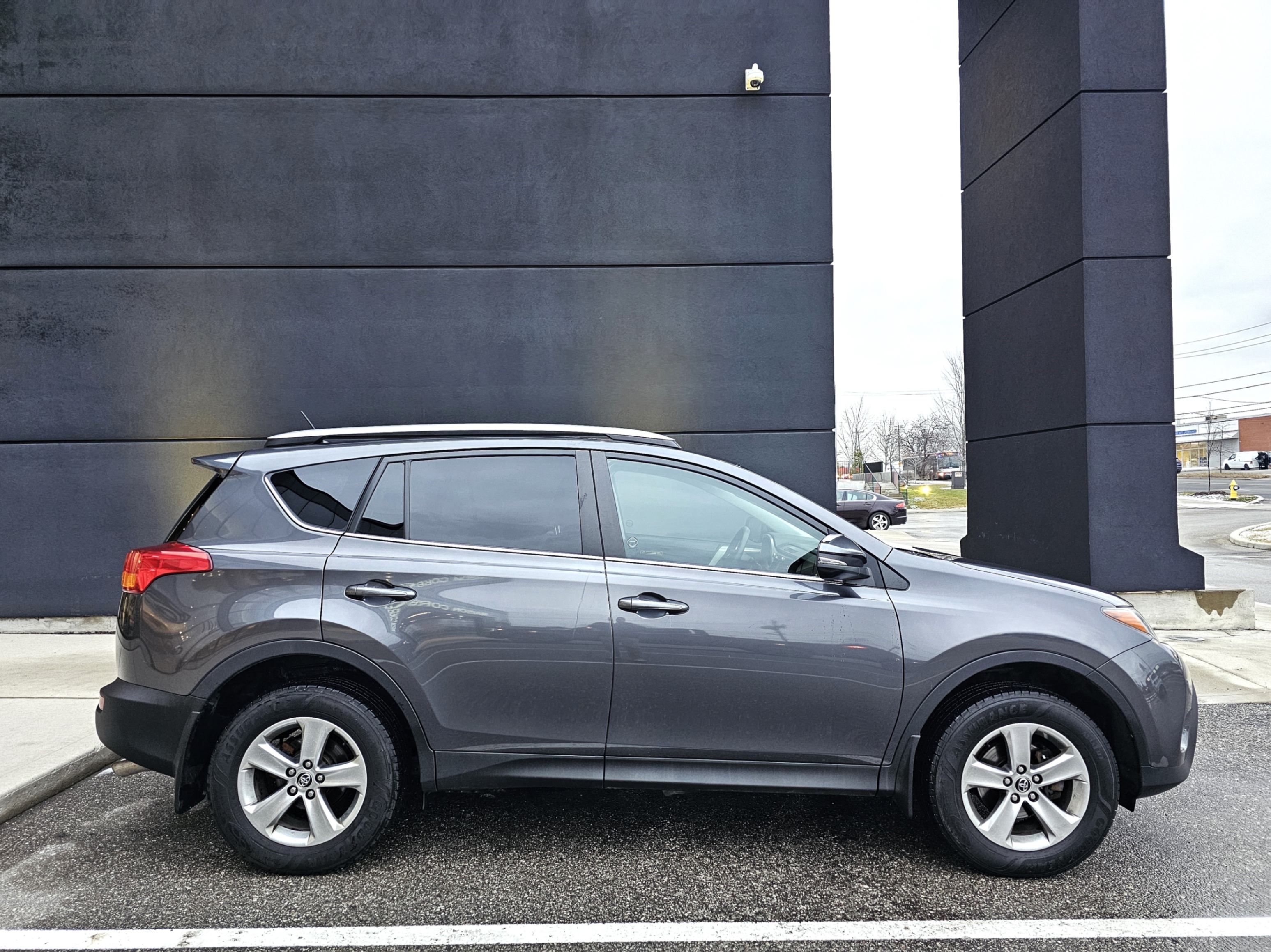 /todaysautosalesandservice/2015-Toyota-RAV4-11083547927512116.jpg