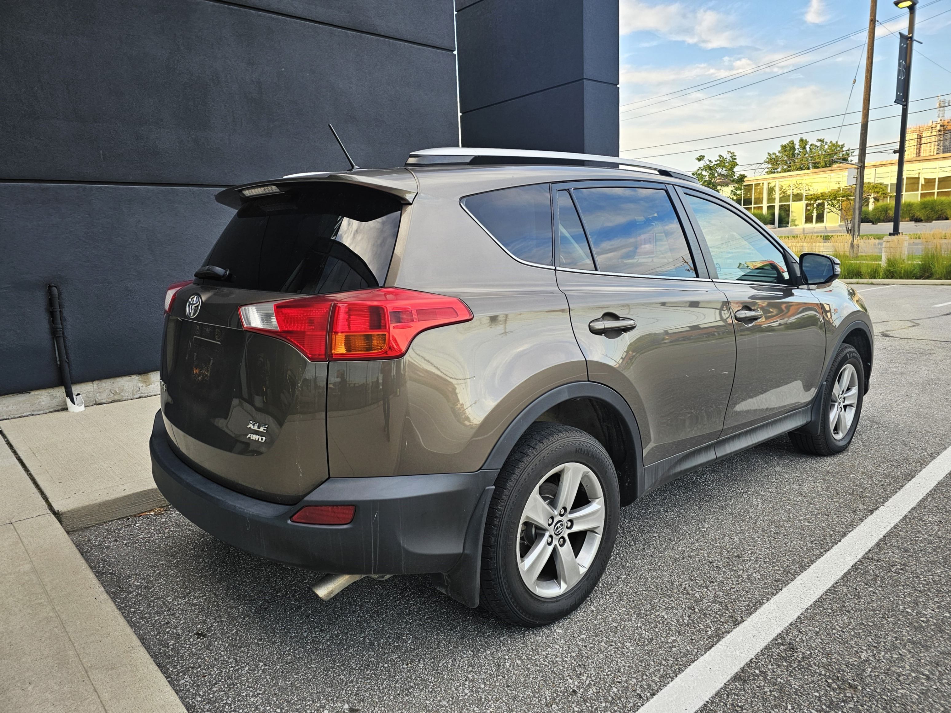 /todaysautosalesandservice/2015-Toyota-RAV4-1895199082237753.jpg