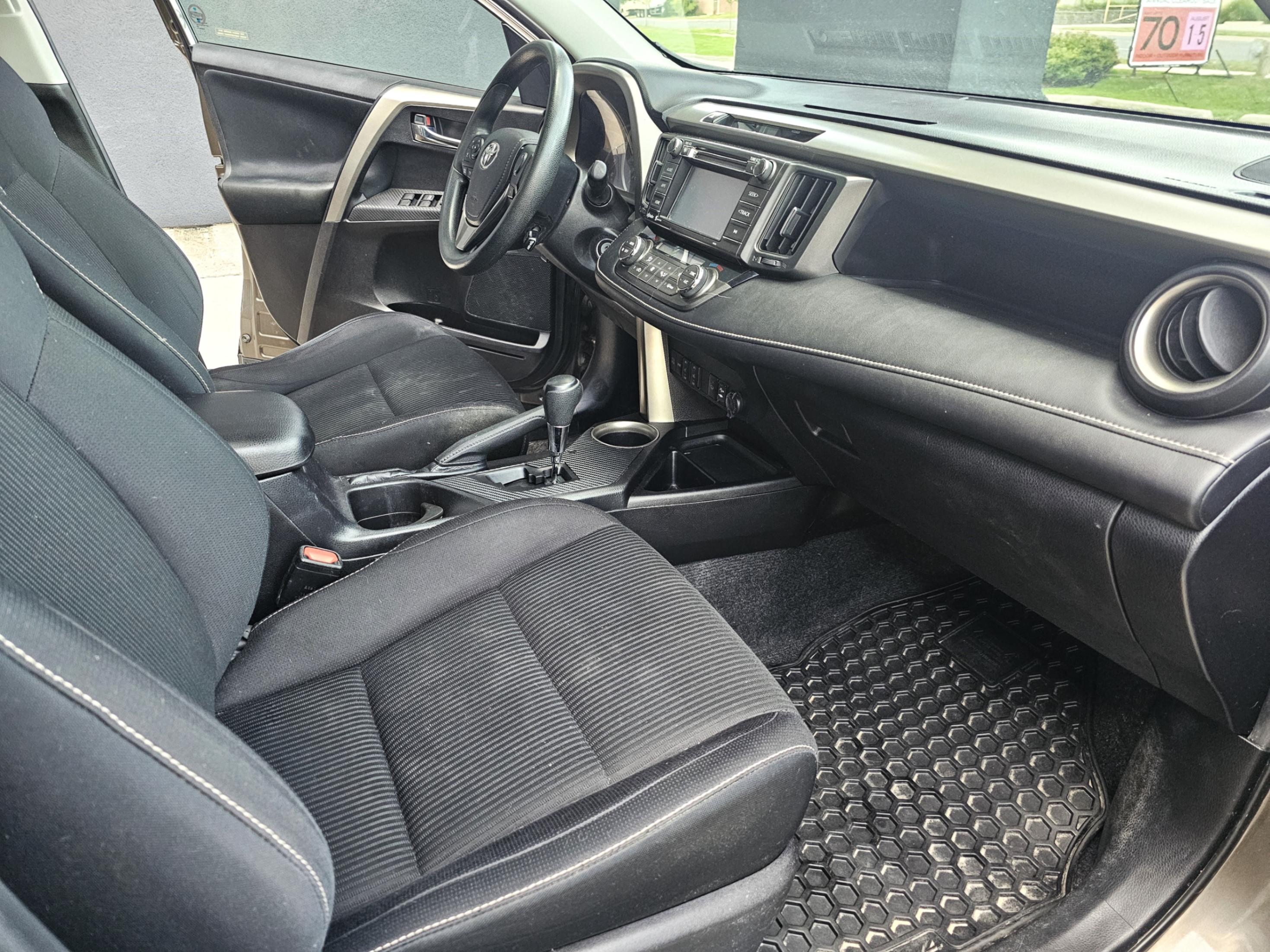 /todaysautosalesandservice/2015-Toyota-RAV4-558863757179414.jpg