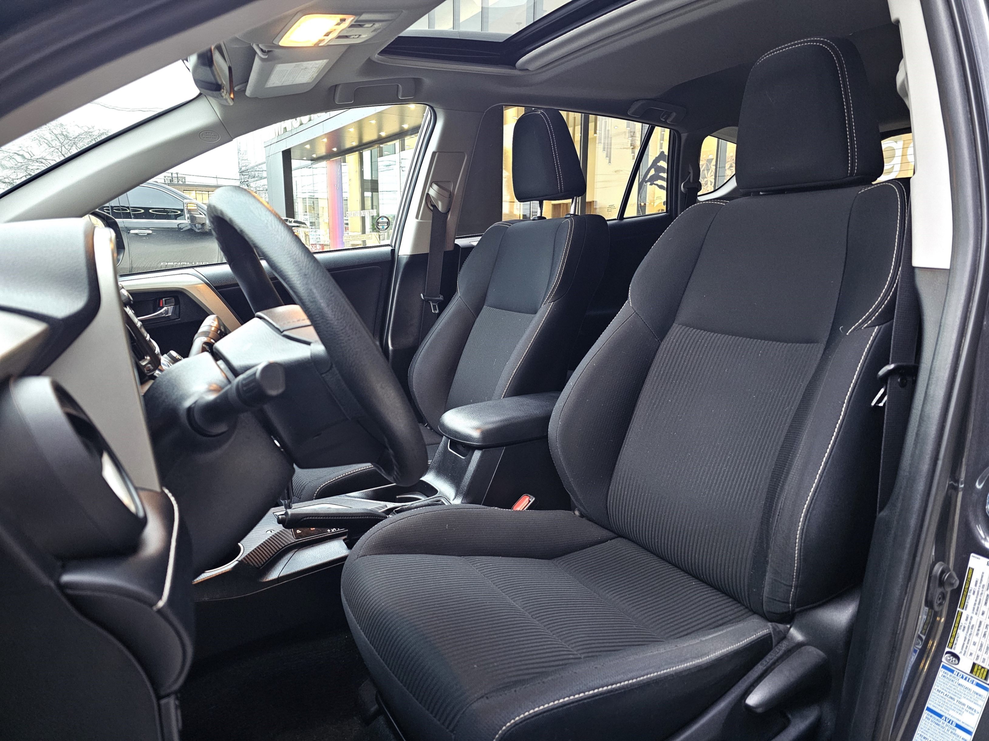 /todaysautosalesandservice/2015-Toyota-RAV4-5775776472630545.jpg