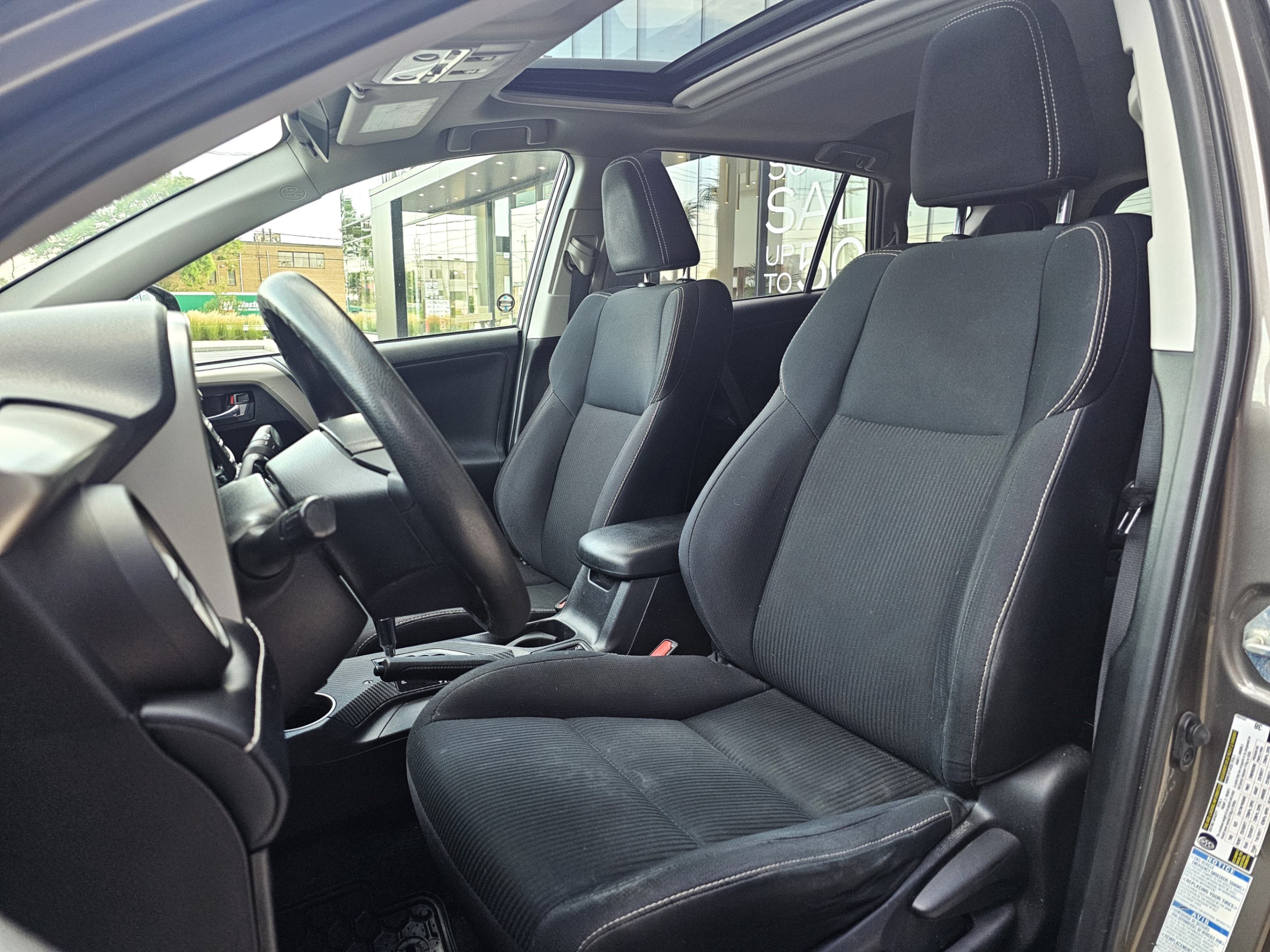 /todaysautosalesandservice/2015-Toyota-RAV4-8287550367484444.jpg