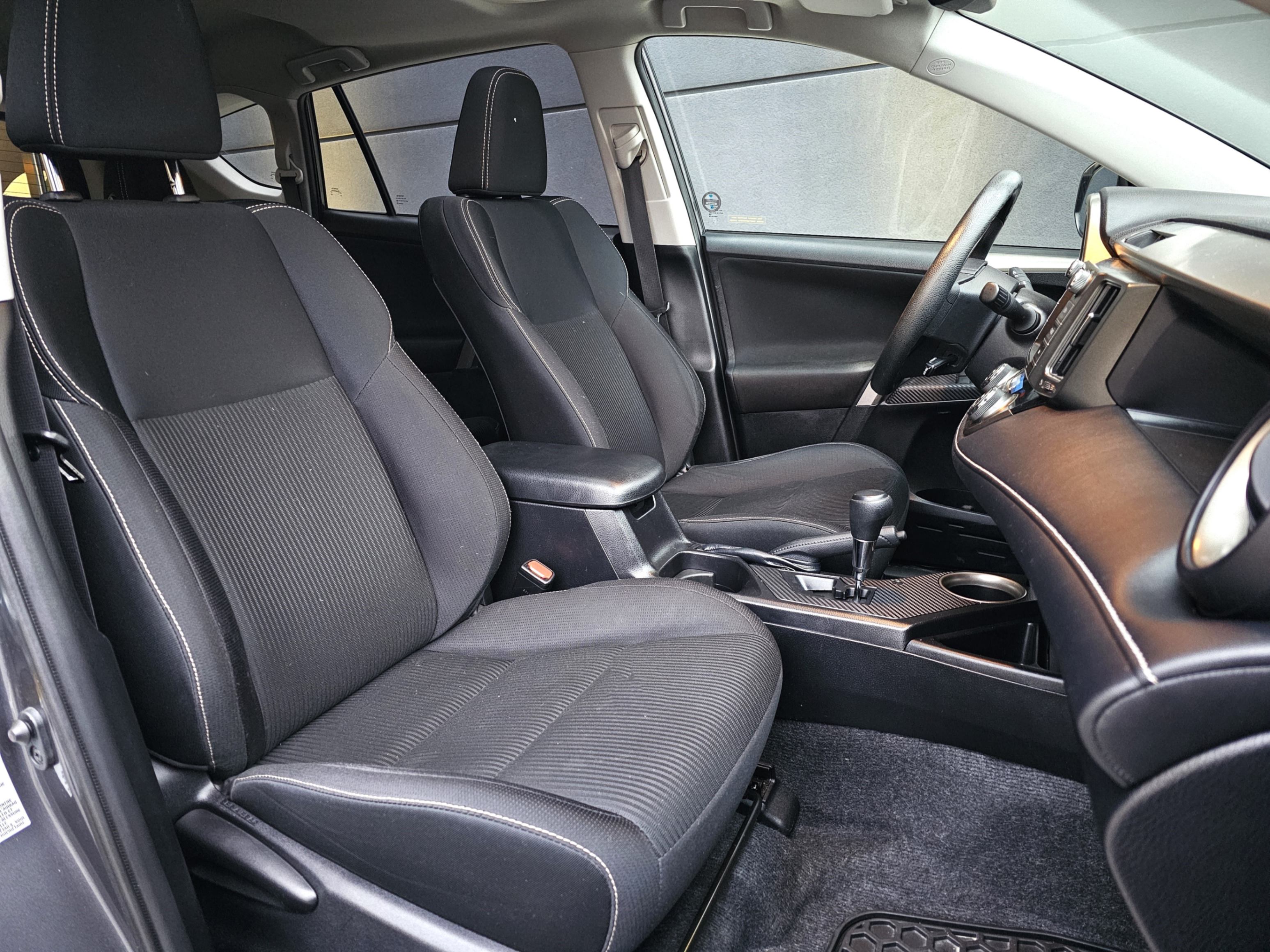 /todaysautosalesandservice/2015-Toyota-RAV4-9445576307977976.jpg