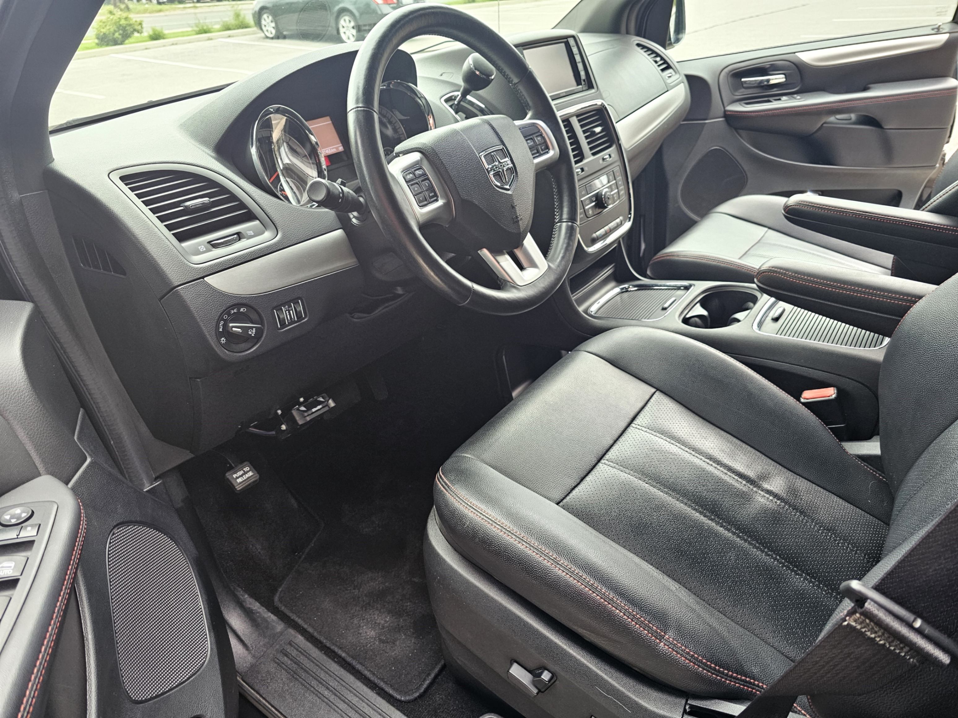 /todaysautosalesandservice/2016-Dodge-GrandCaravan-1295725136133703.jpg