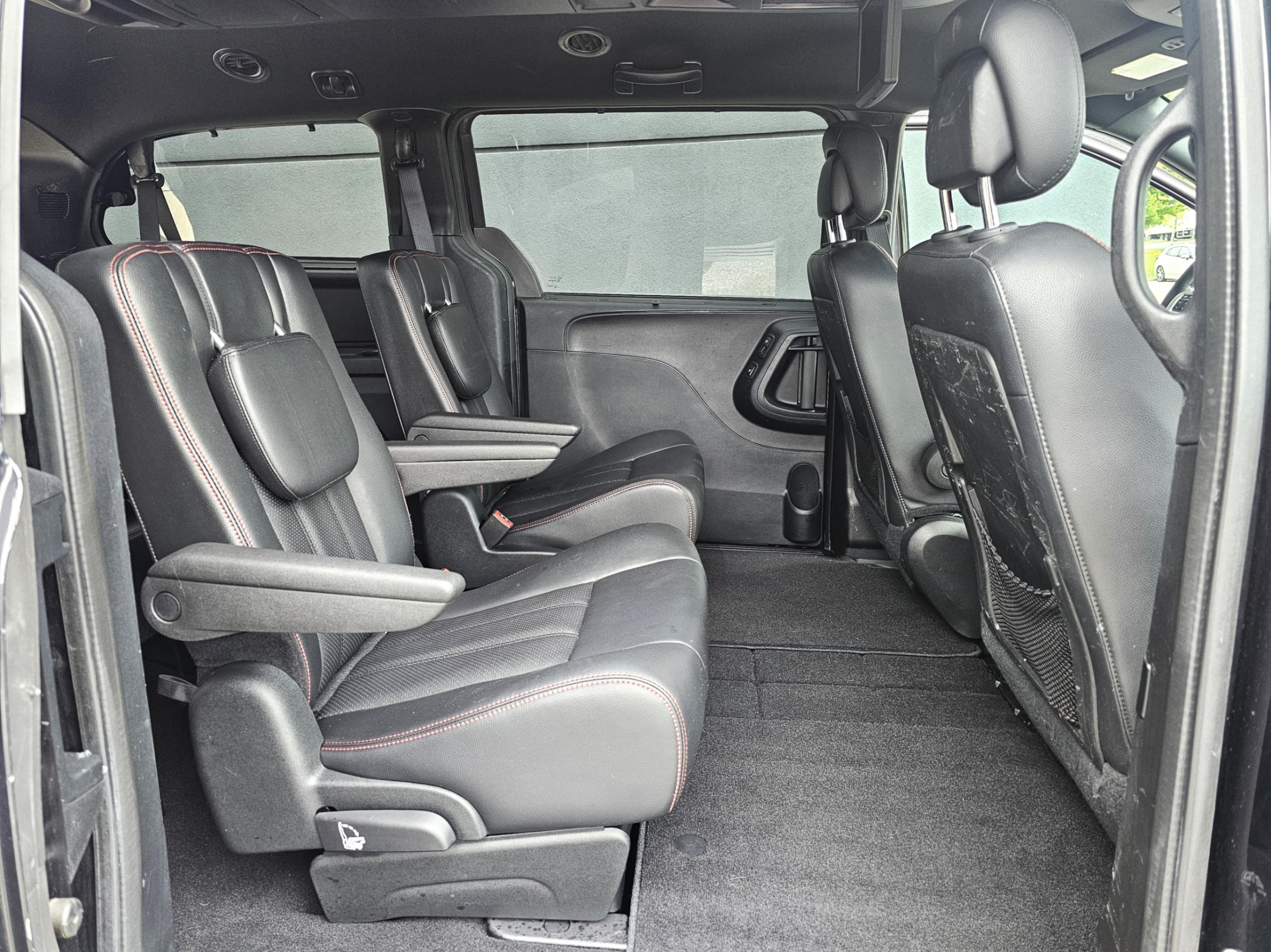 /todaysautosalesandservice/2016-Dodge-GrandCaravan-24675768487947525.jpg