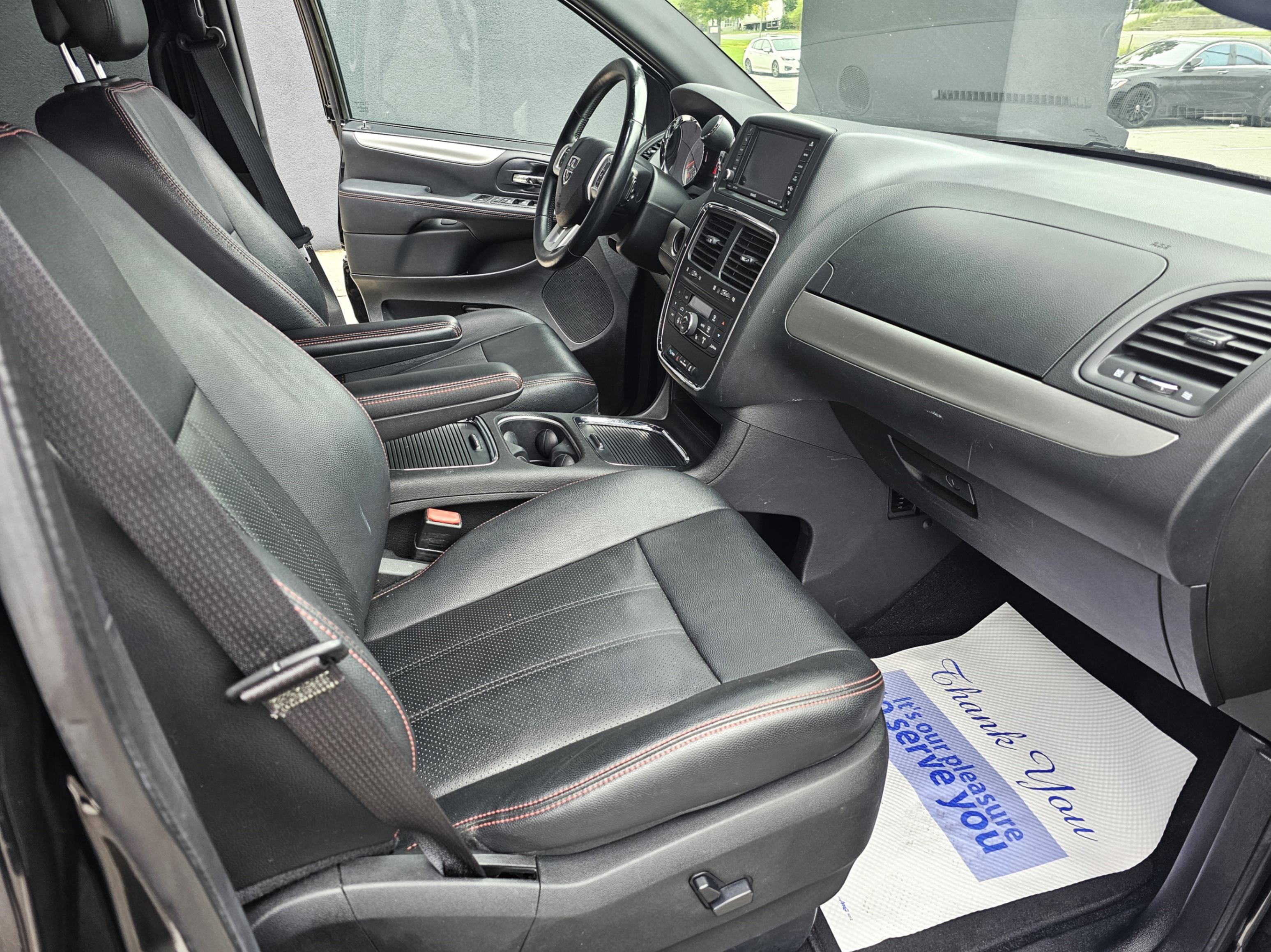 /todaysautosalesandservice/2016-Dodge-GrandCaravan-303153177716764.jpg