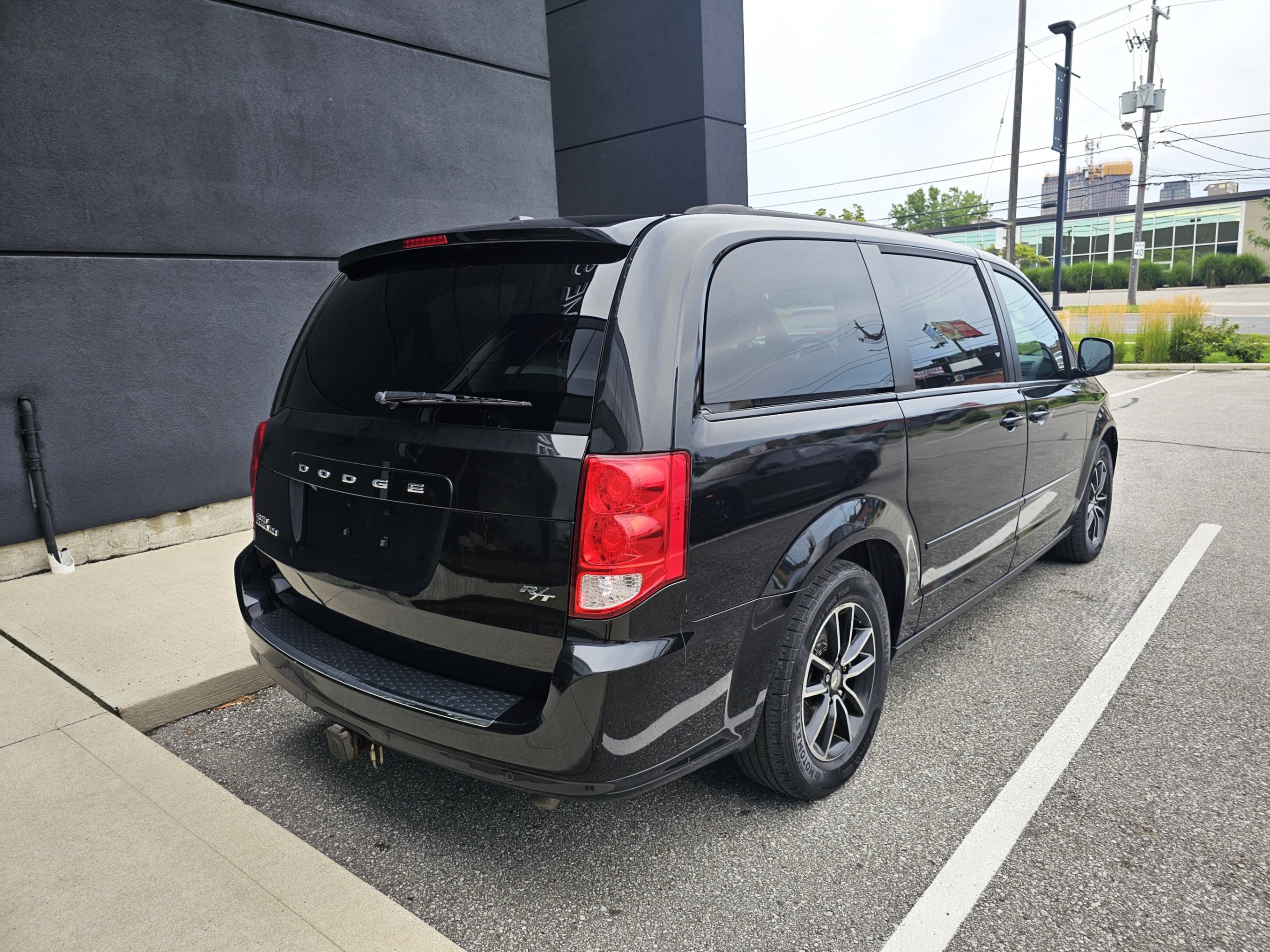 /todaysautosalesandservice/2016-Dodge-GrandCaravan-412535784485625.jpg
