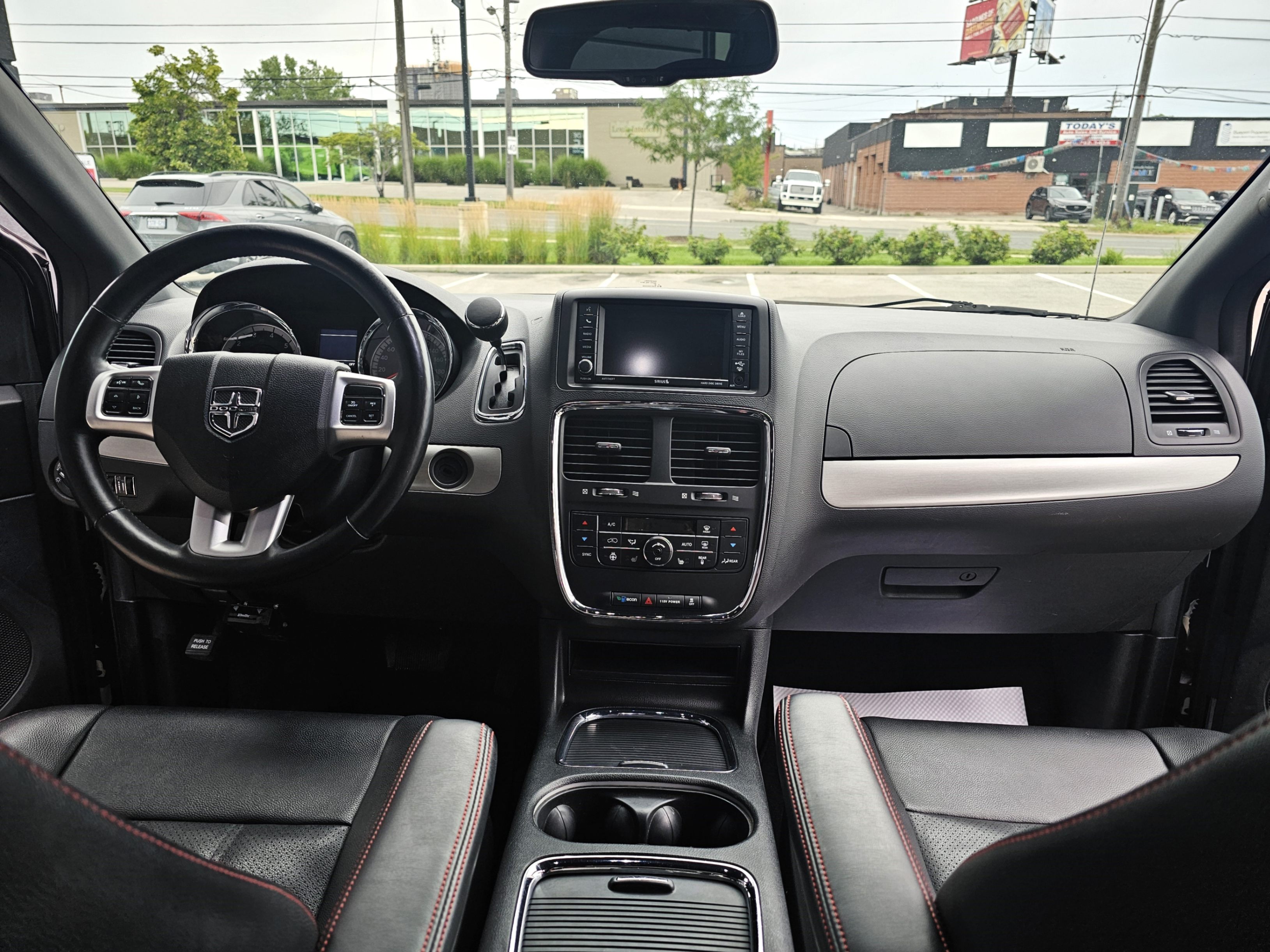/todaysautosalesandservice/2016-Dodge-GrandCaravan-4683326507591796.jpg