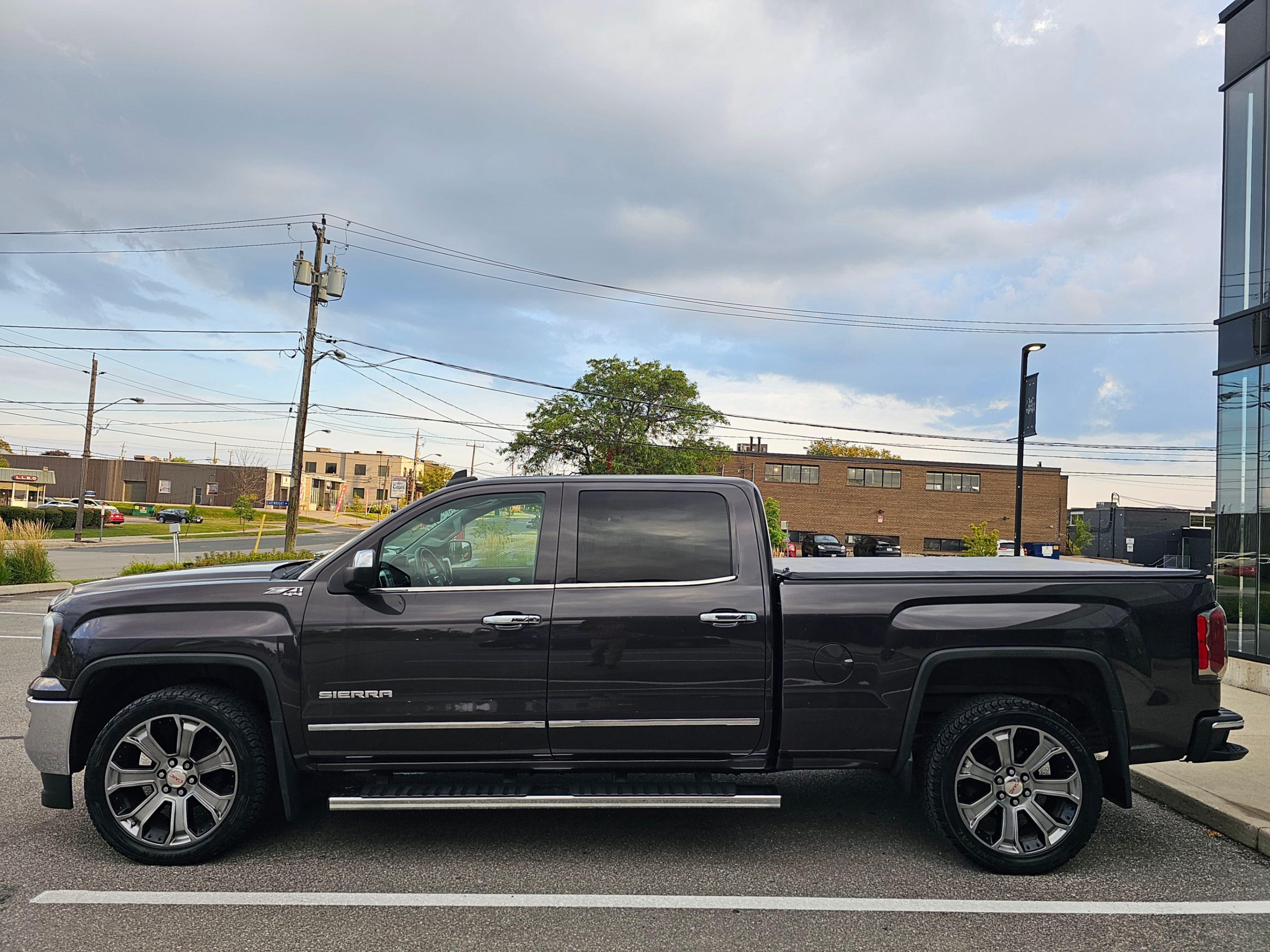 /todaysautosalesandservice/2016-GMC-Sierra1500-9466643285189529.jpg