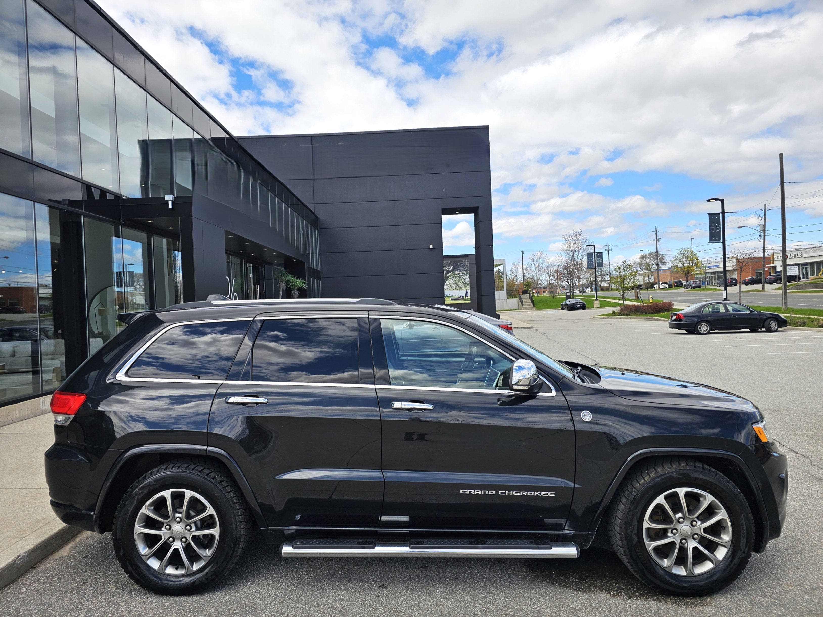 /todaysautosalesandservice/2016-Jeep-GrandCherokee-339222180632593.jpg