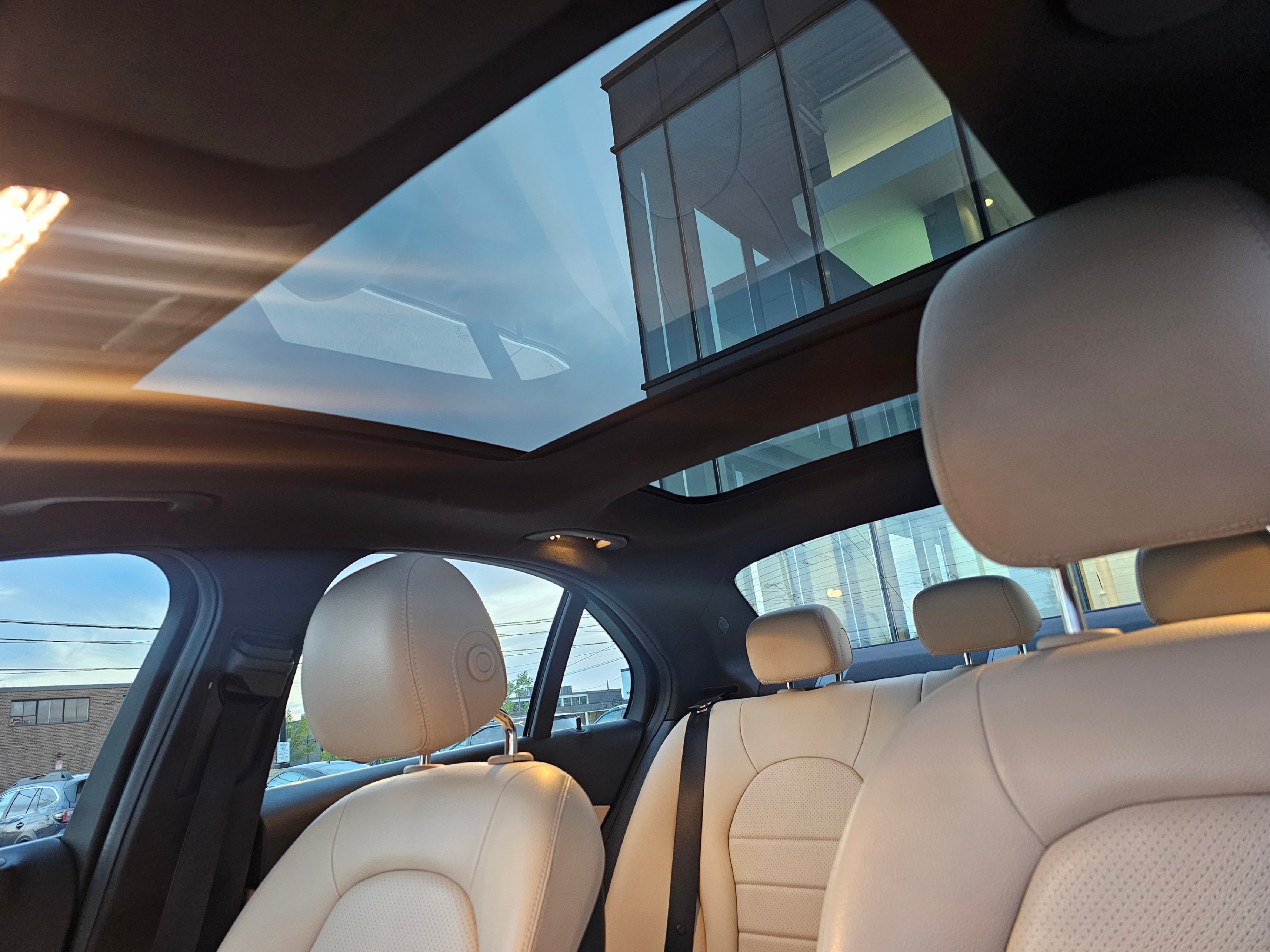 /todaysautosalesandservice/2016-Mercedes-Benz-C-Class-2927727088627161.jpg