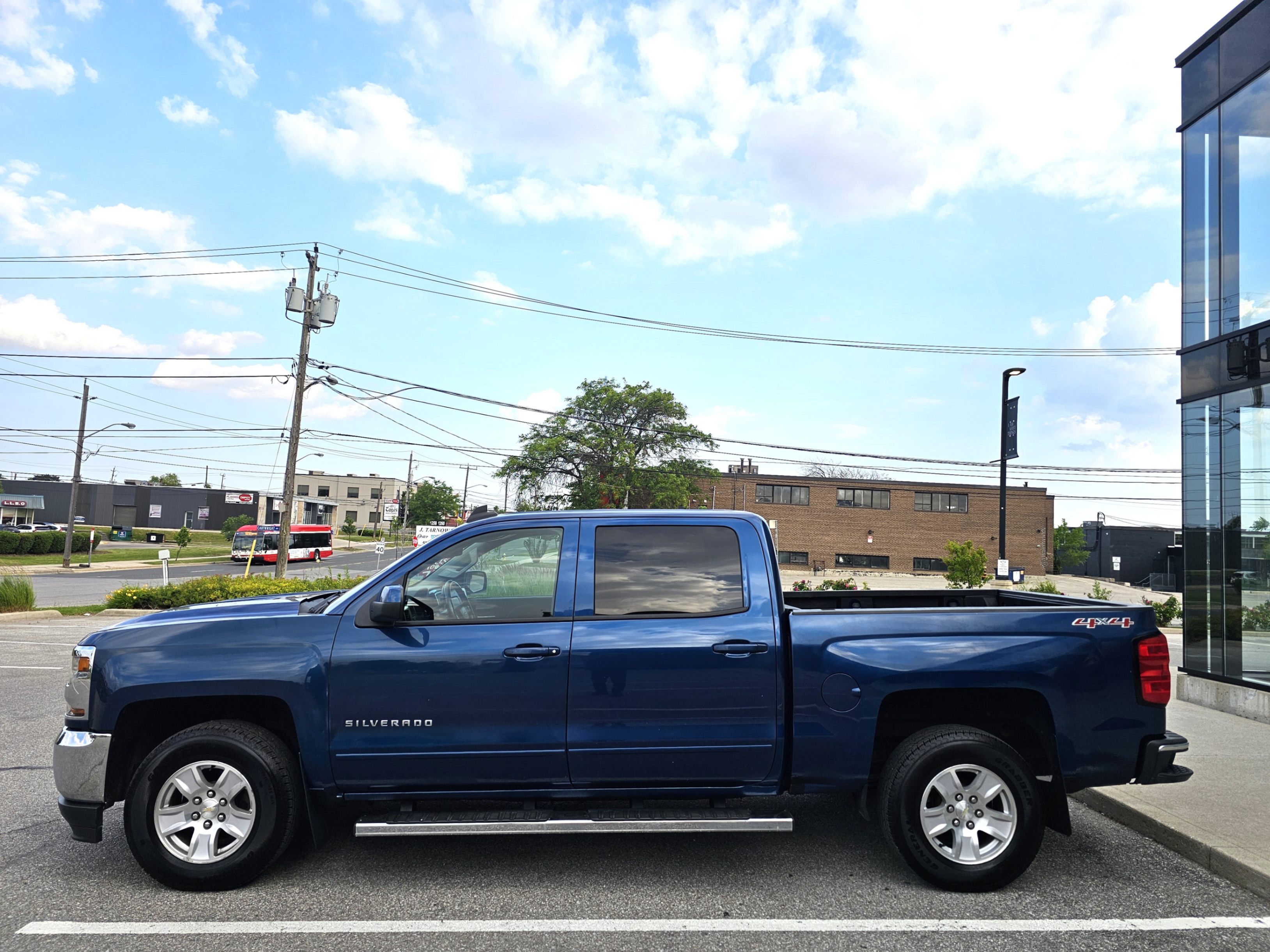 /todaysautosalesandservice/2017-Chevrolet-Silverado1500-6784927192521857.jpg