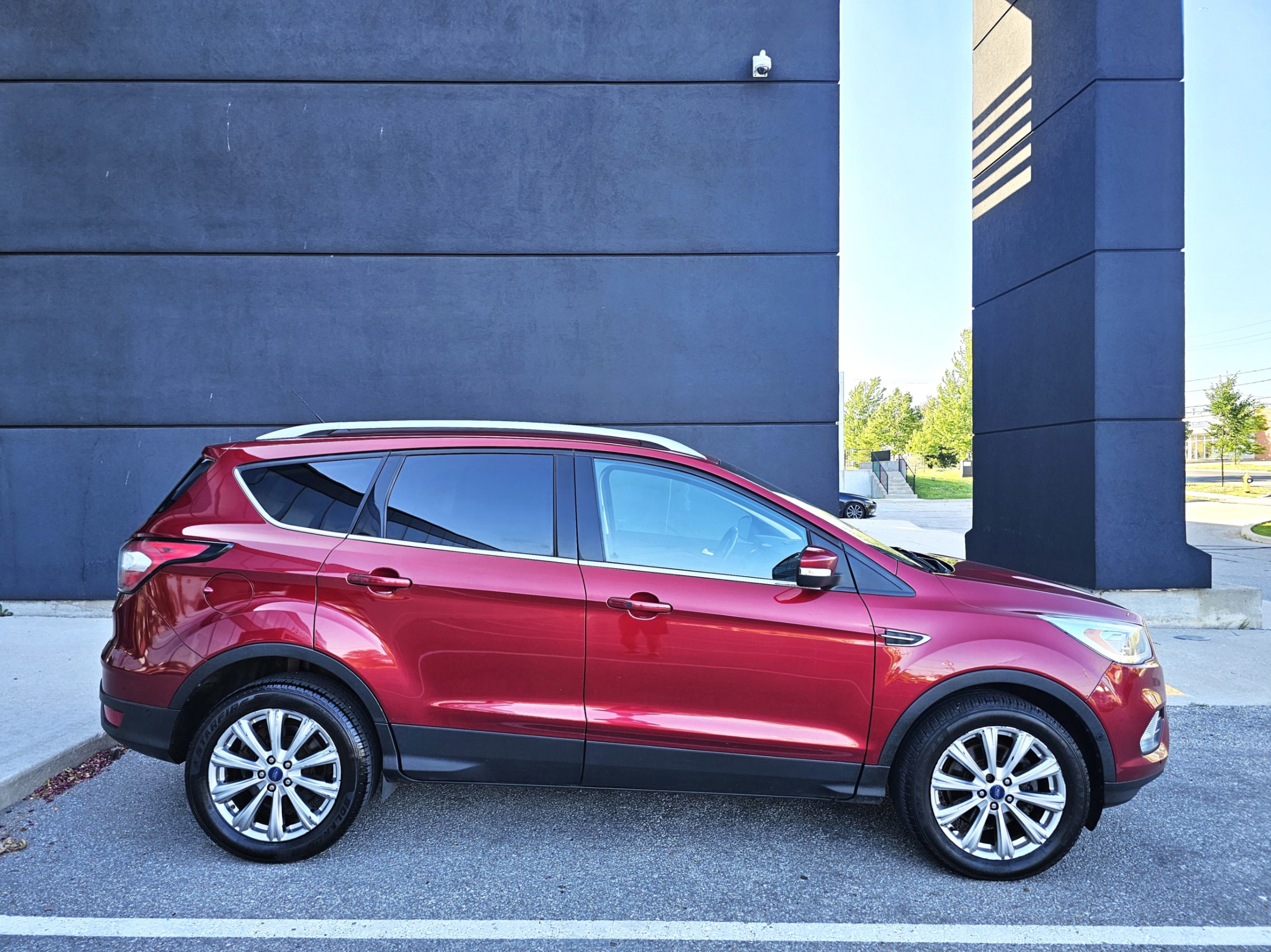 /todaysautosalesandservice/2017-Ford-Escape-23481677489208086.jpg