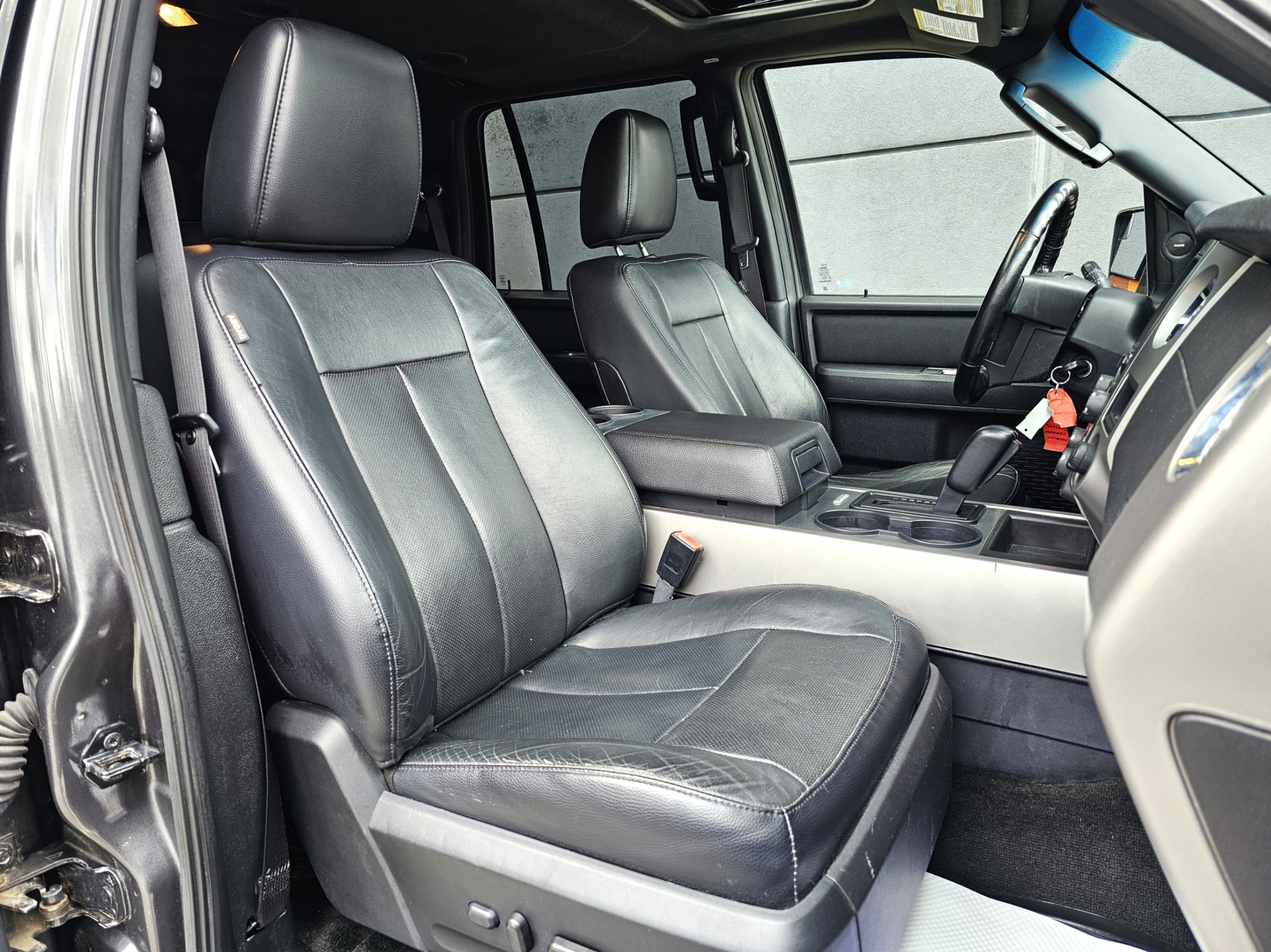 /todaysautosalesandservice/2017-Ford-Expedition-5304669017286479.jpg