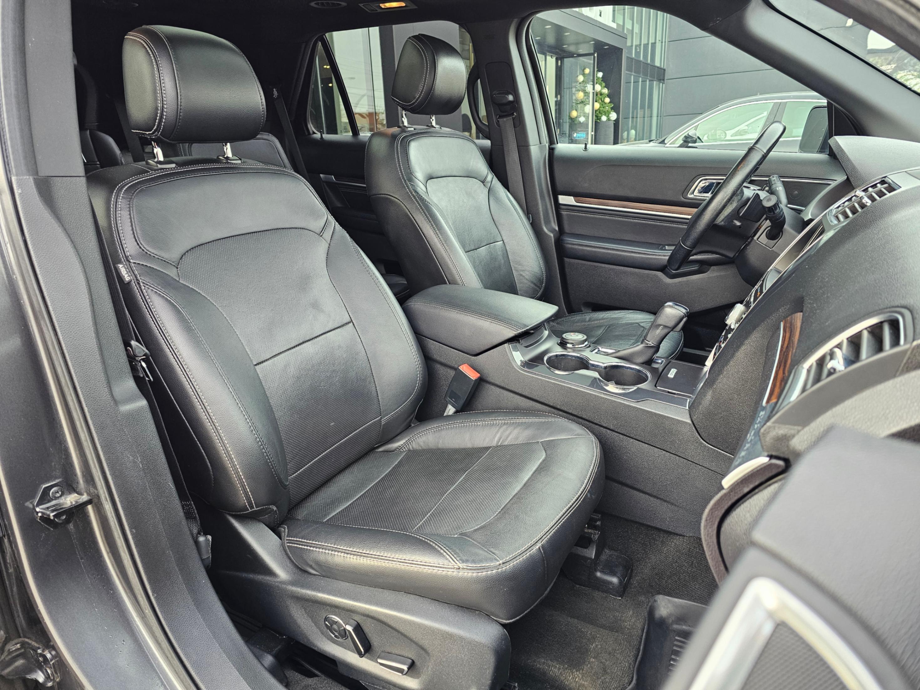 /todaysautosalesandservice/2017-Ford-Explorer-3443297808213215.jpg