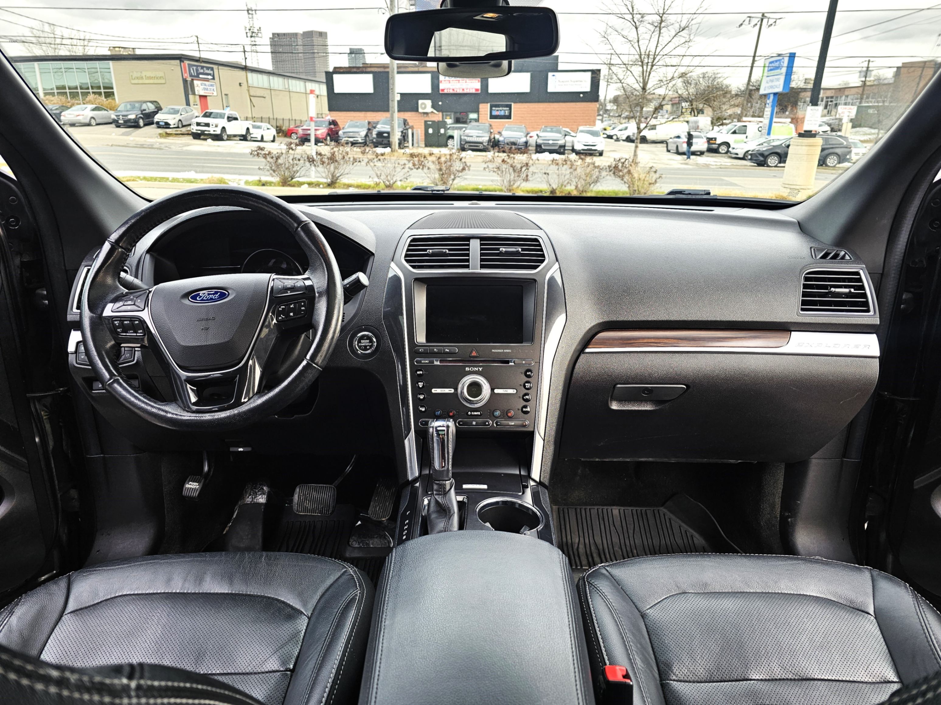 /todaysautosalesandservice/2017-Ford-Explorer-9575068690830026.jpg