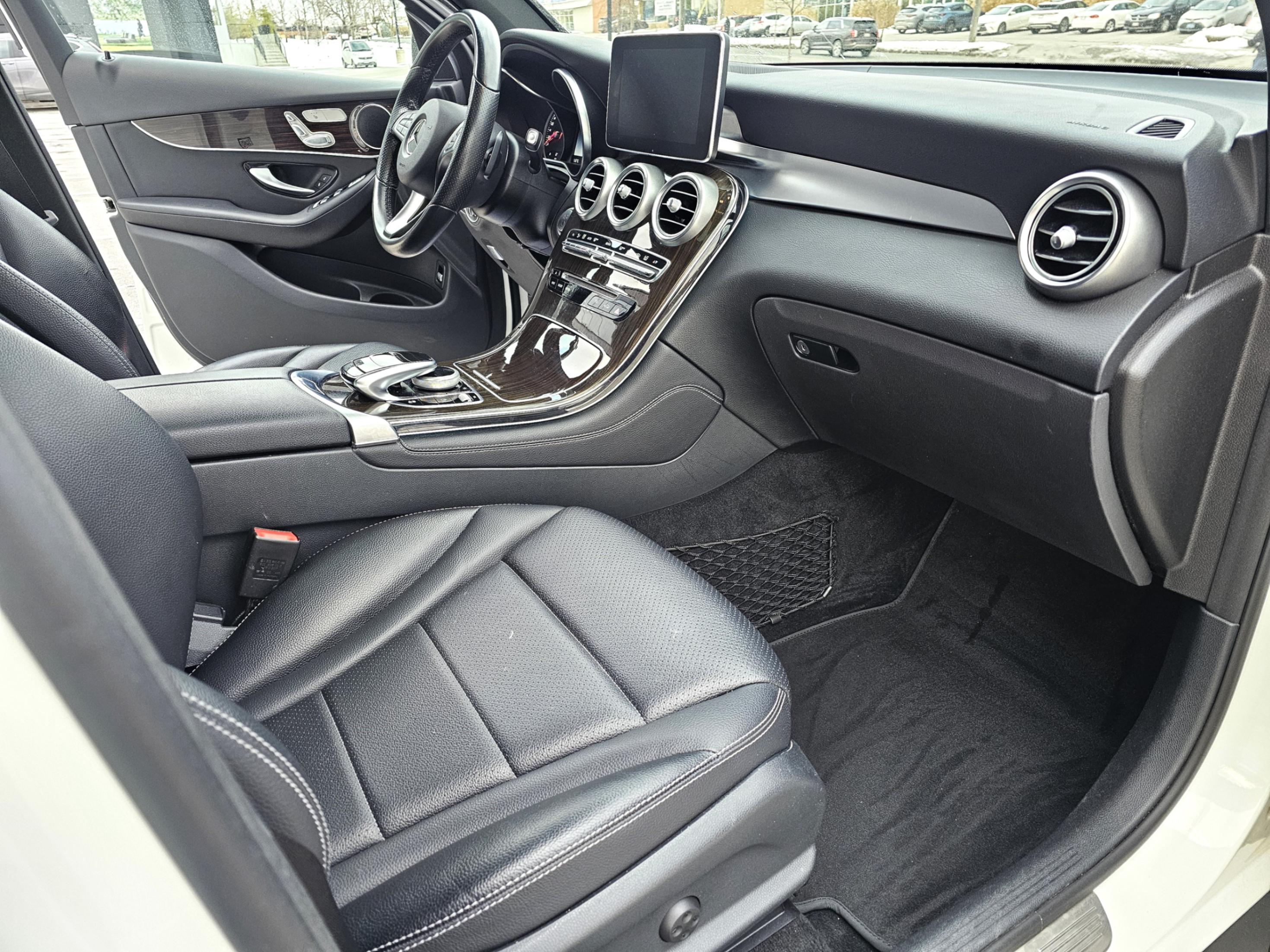 /todaysautosalesandservice/2017-Mercedes-Benz-GLC-class-32526248926497403.jpg