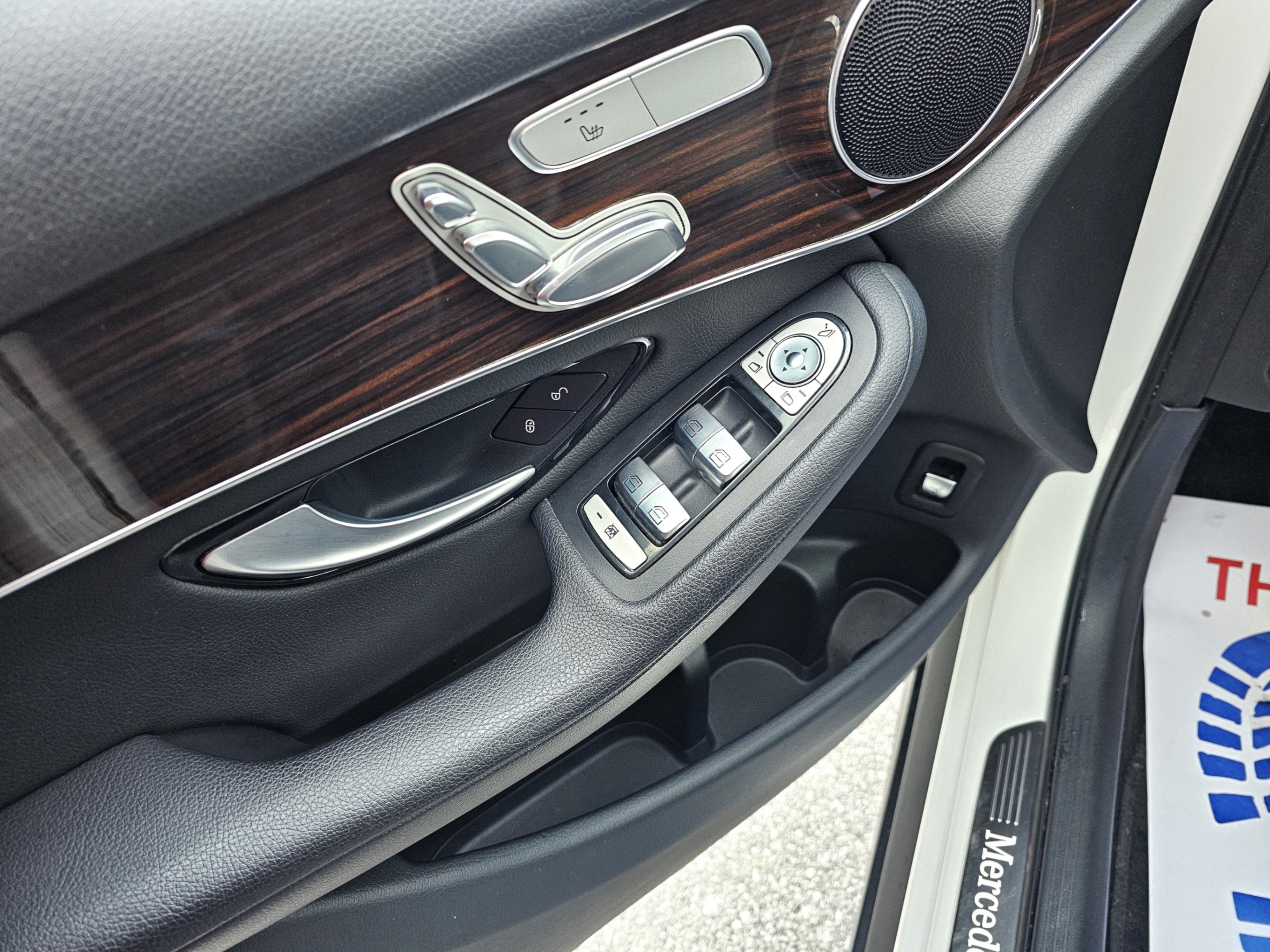 /todaysautosalesandservice/2017-Mercedes-Benz-GLC-class-5762872956128817.jpg