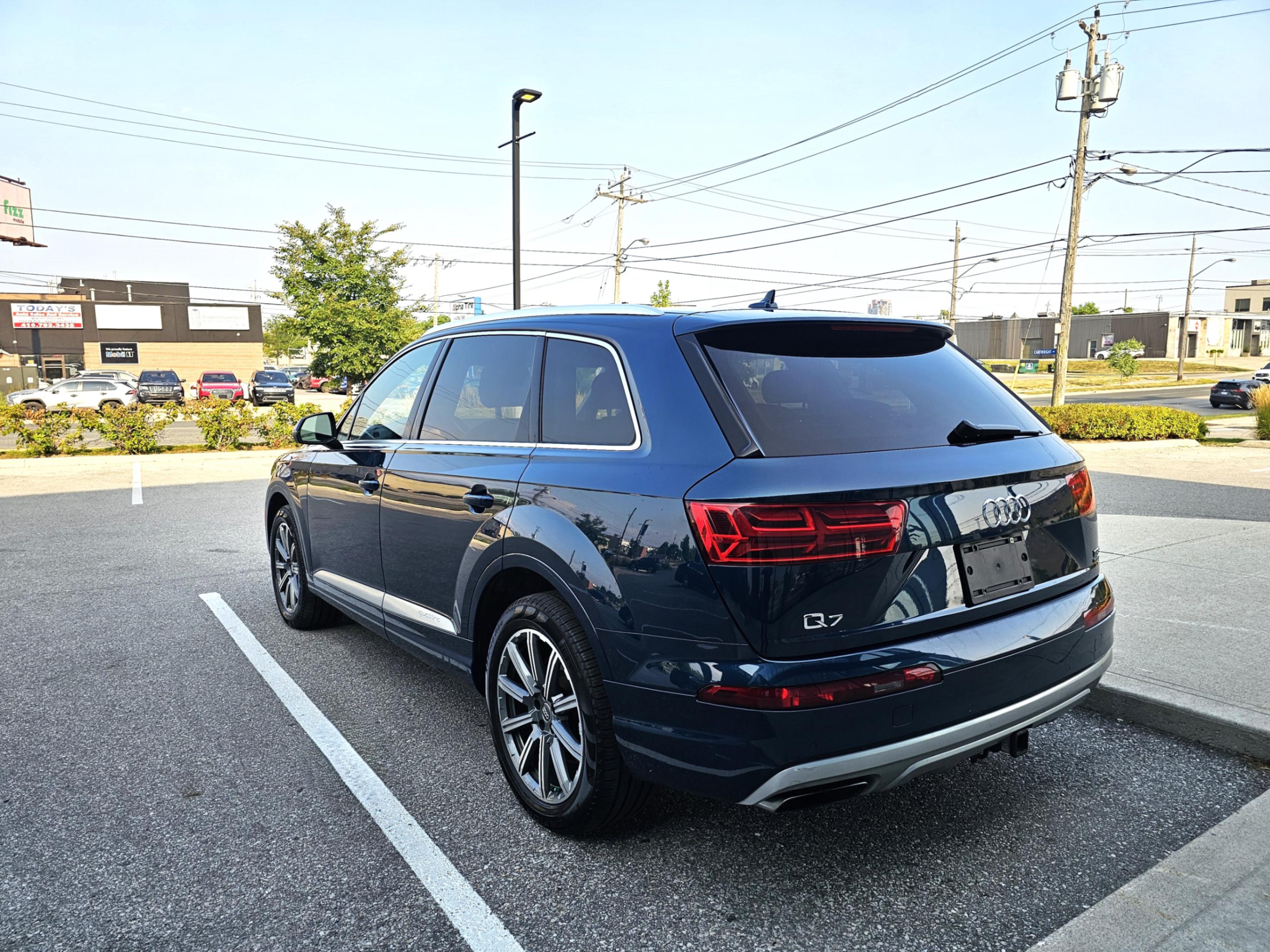 /todaysautosalesandservice/2018-Audi-Q7-023284348920316278.jpg