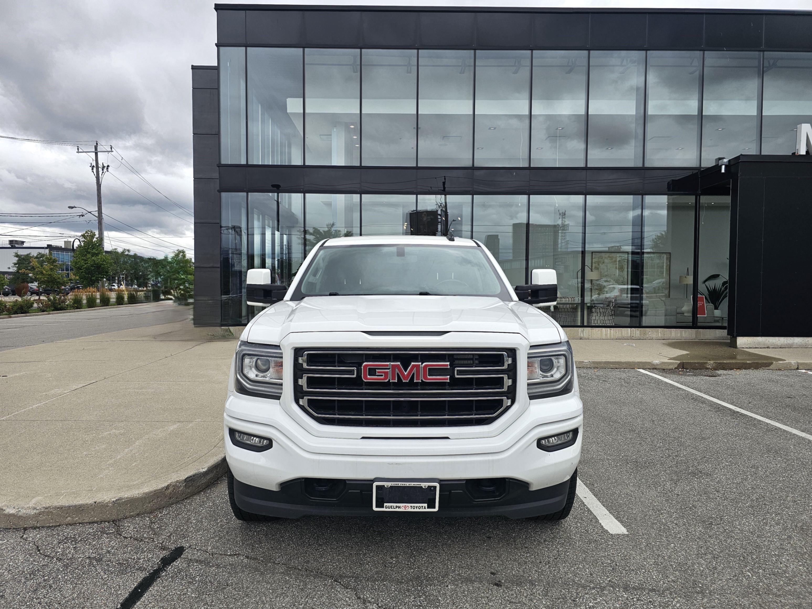 /todaysautosalesandservice/2018-GMC-Sierra1500-41568180212713335.jpg