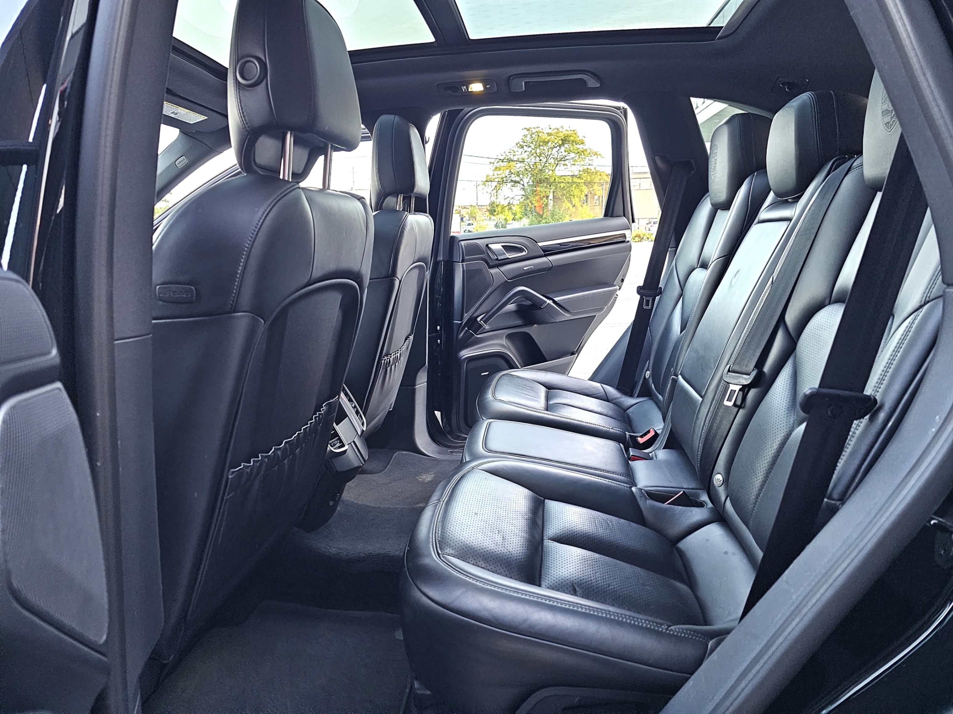 /todaysautosalesandservice/2018-Porsche-Cayenne-8259806526572318.jpg