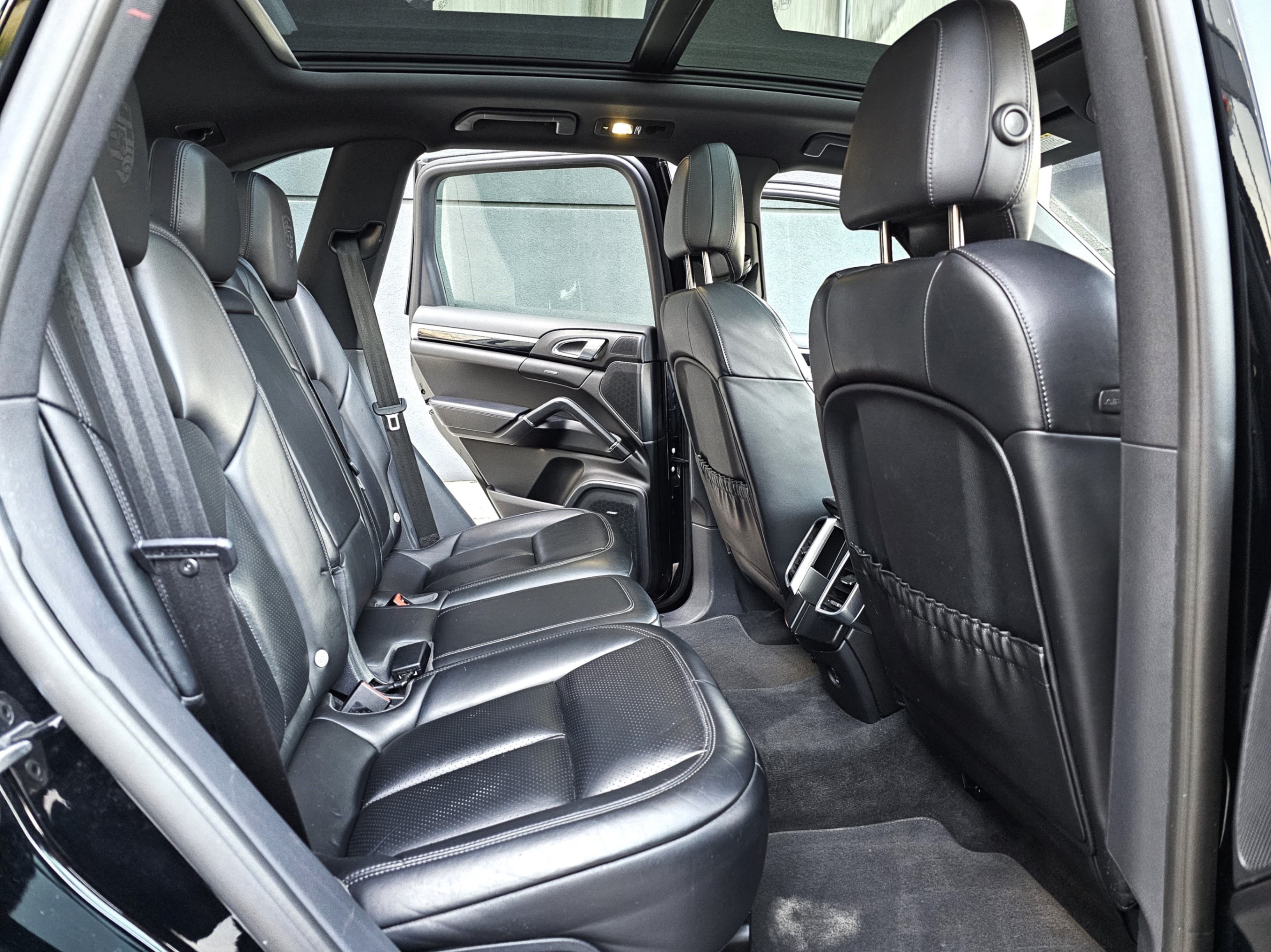 /todaysautosalesandservice/2018-Porsche-Cayenne-9912545359555223.jpg