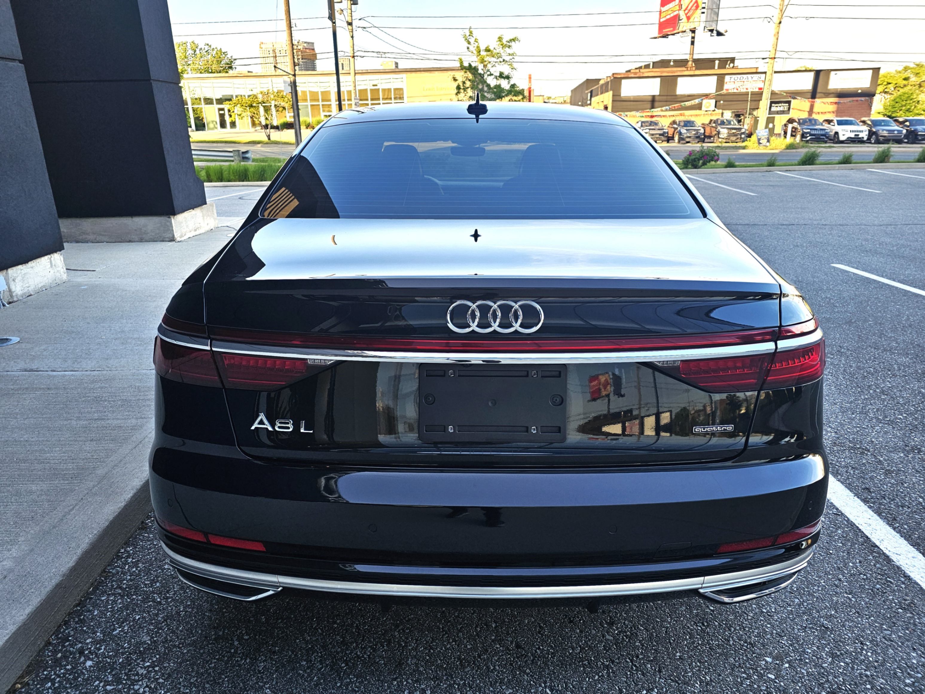 /todaysautosalesandservice/2019-Audi-A8L-469651987941776.jpg