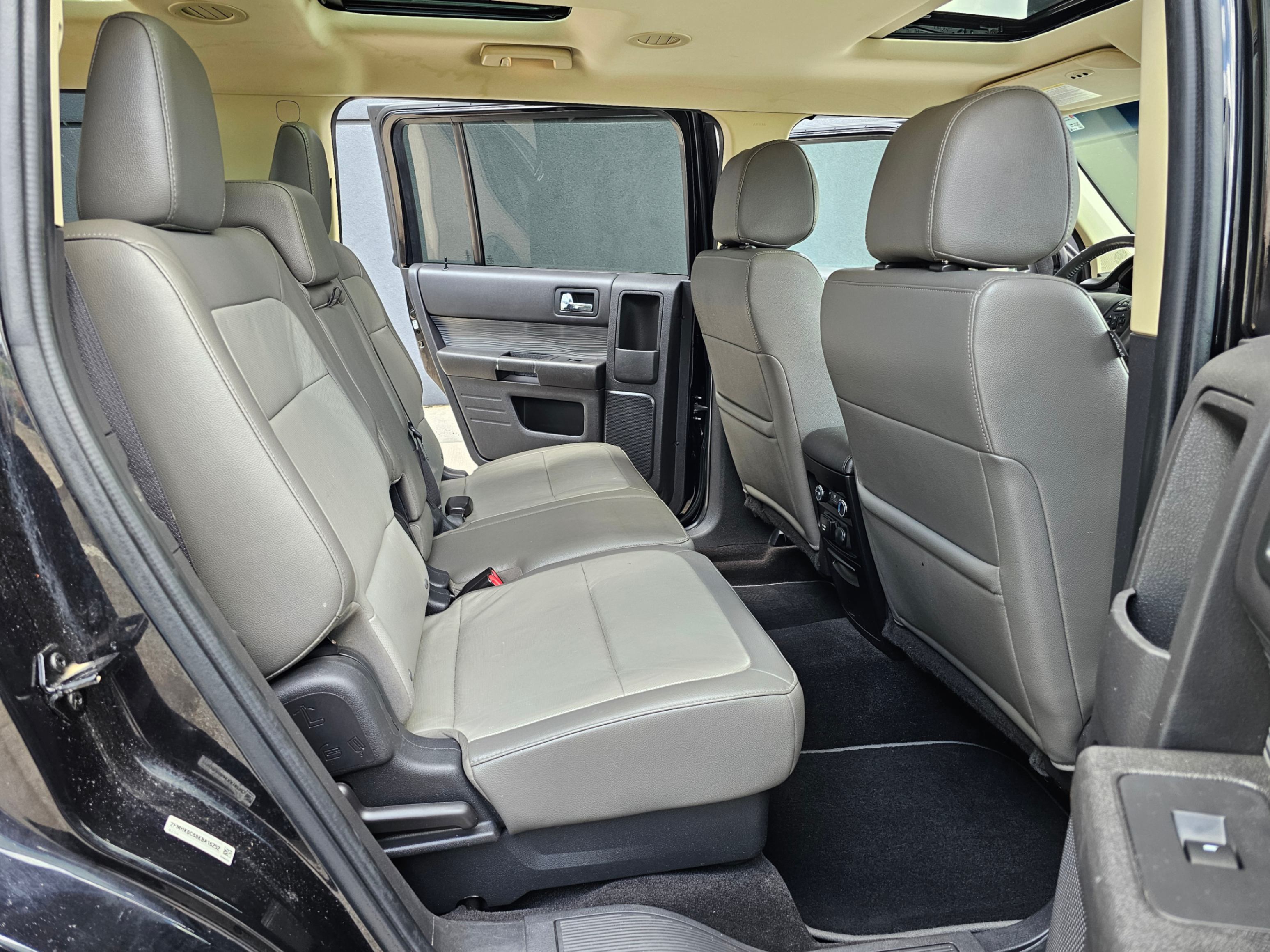 /todaysautosalesandservice/2019-Ford-Flex-8432341169759978.jpg