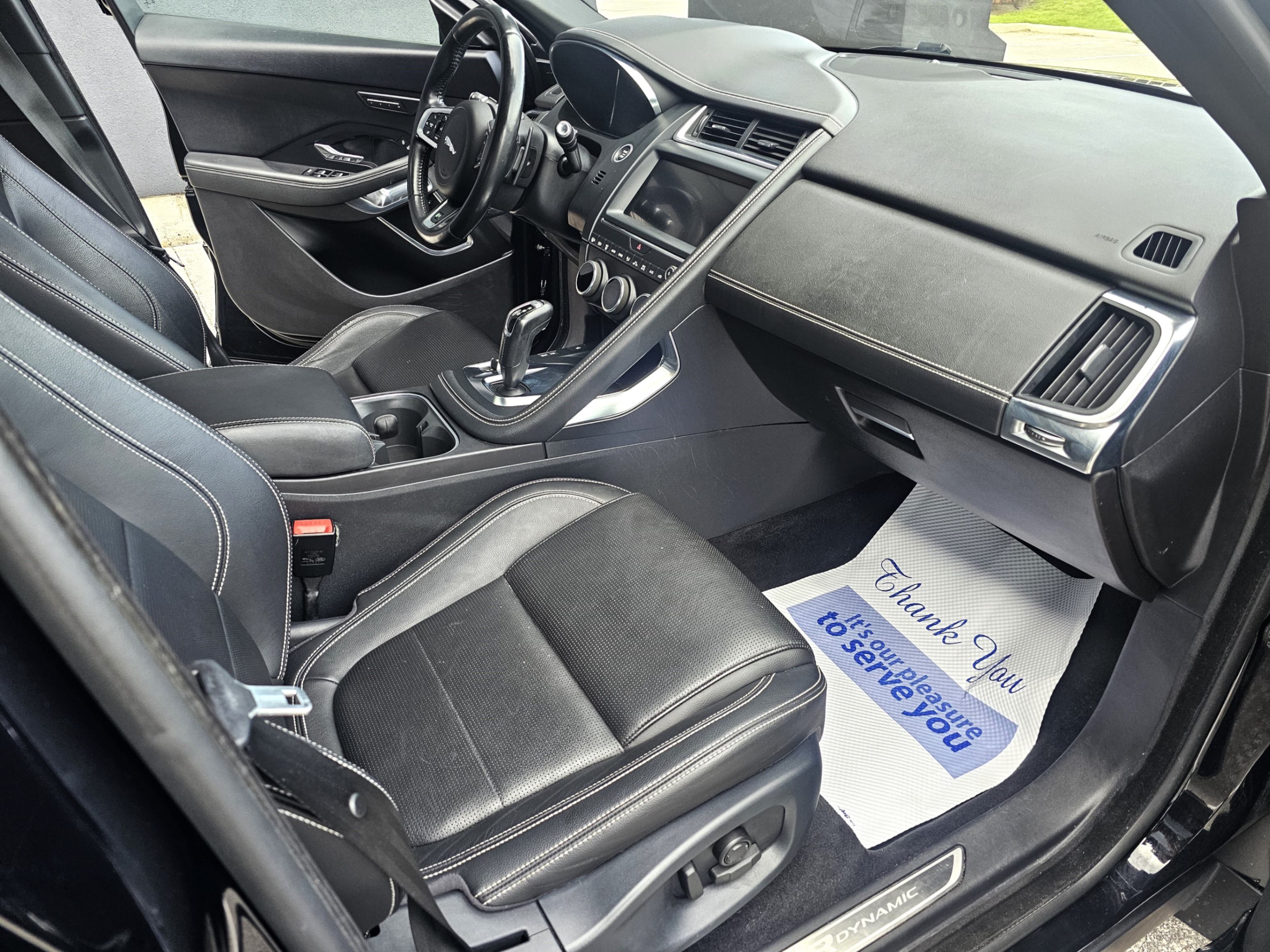 /todaysautosalesandservice/2019-Jaguar-E-PACE-004119968302271904.jpg