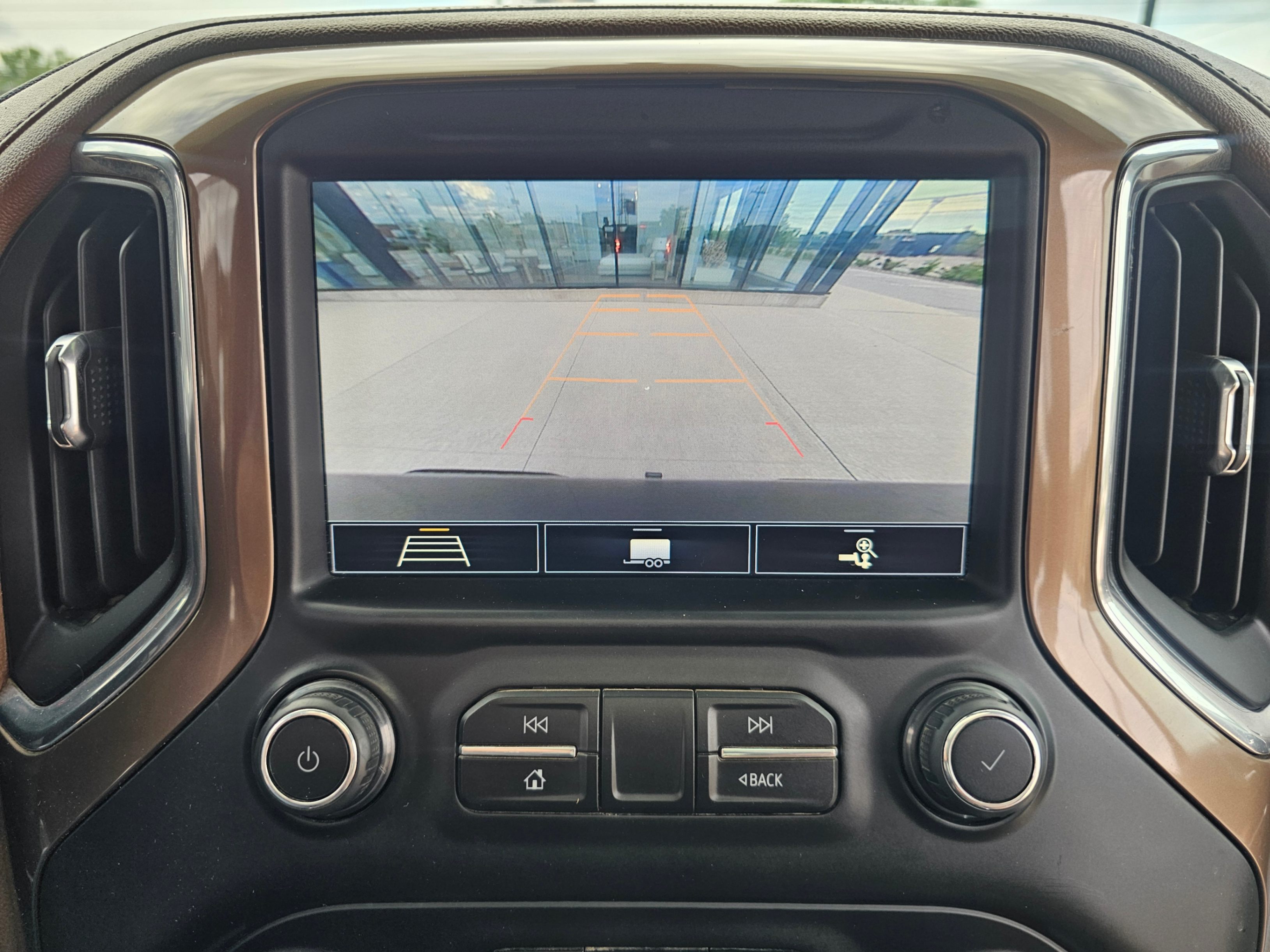 /todaysautosalesandservice/2020-Chevrolet-Silverado1500-24513559455122813.jpg