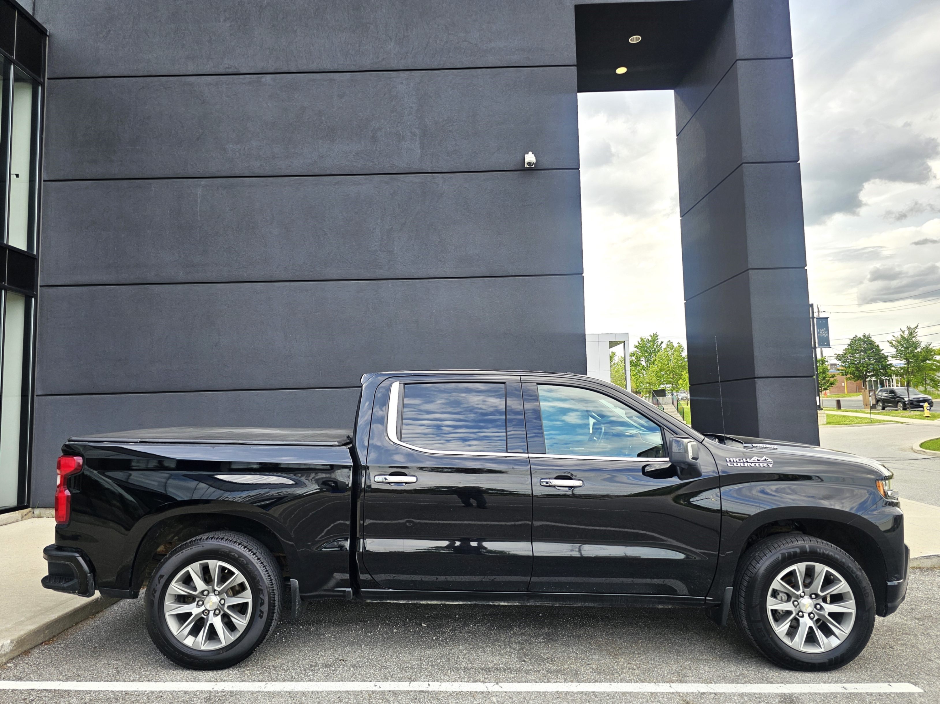 /todaysautosalesandservice/2020-Chevrolet-Silverado1500-8859900739449973.jpg