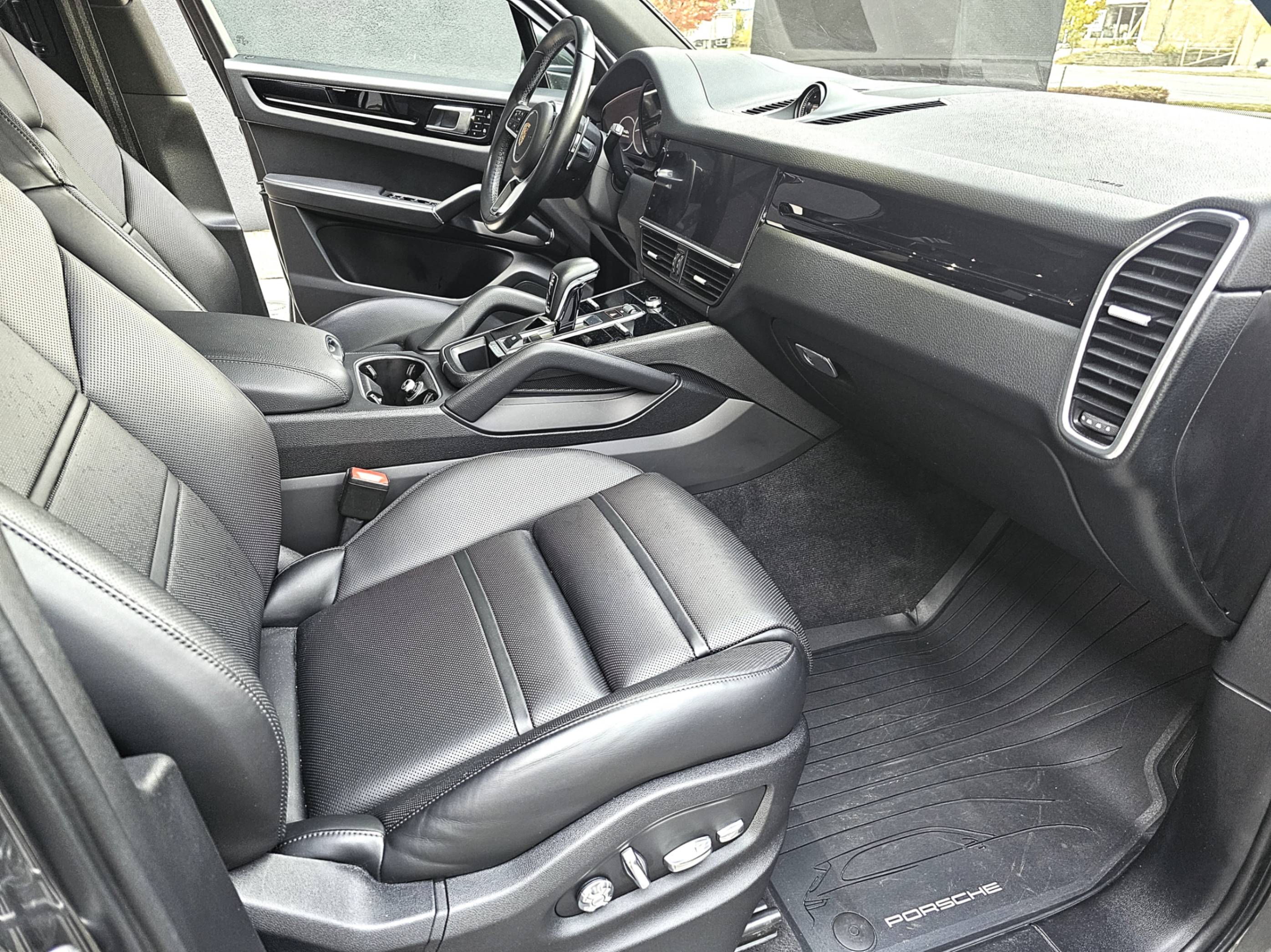 /todaysautosalesandservice/2020-Porsche-Cayenne-9099096211547755.jpg